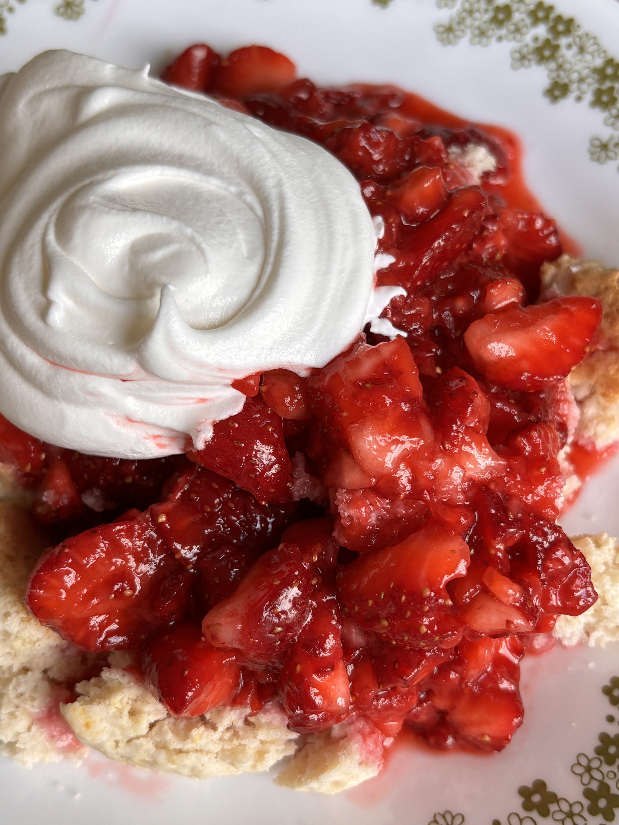 Mom’s Easy Strawberry Shortcake