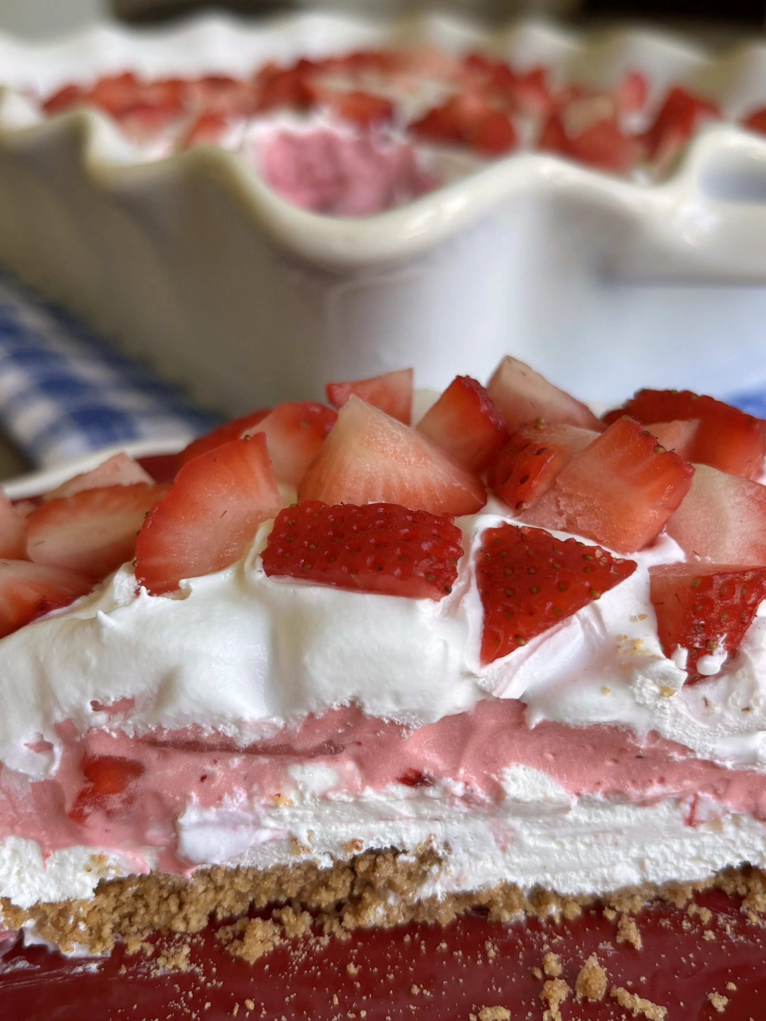 Easy No-Bake Strawberry Lasagna