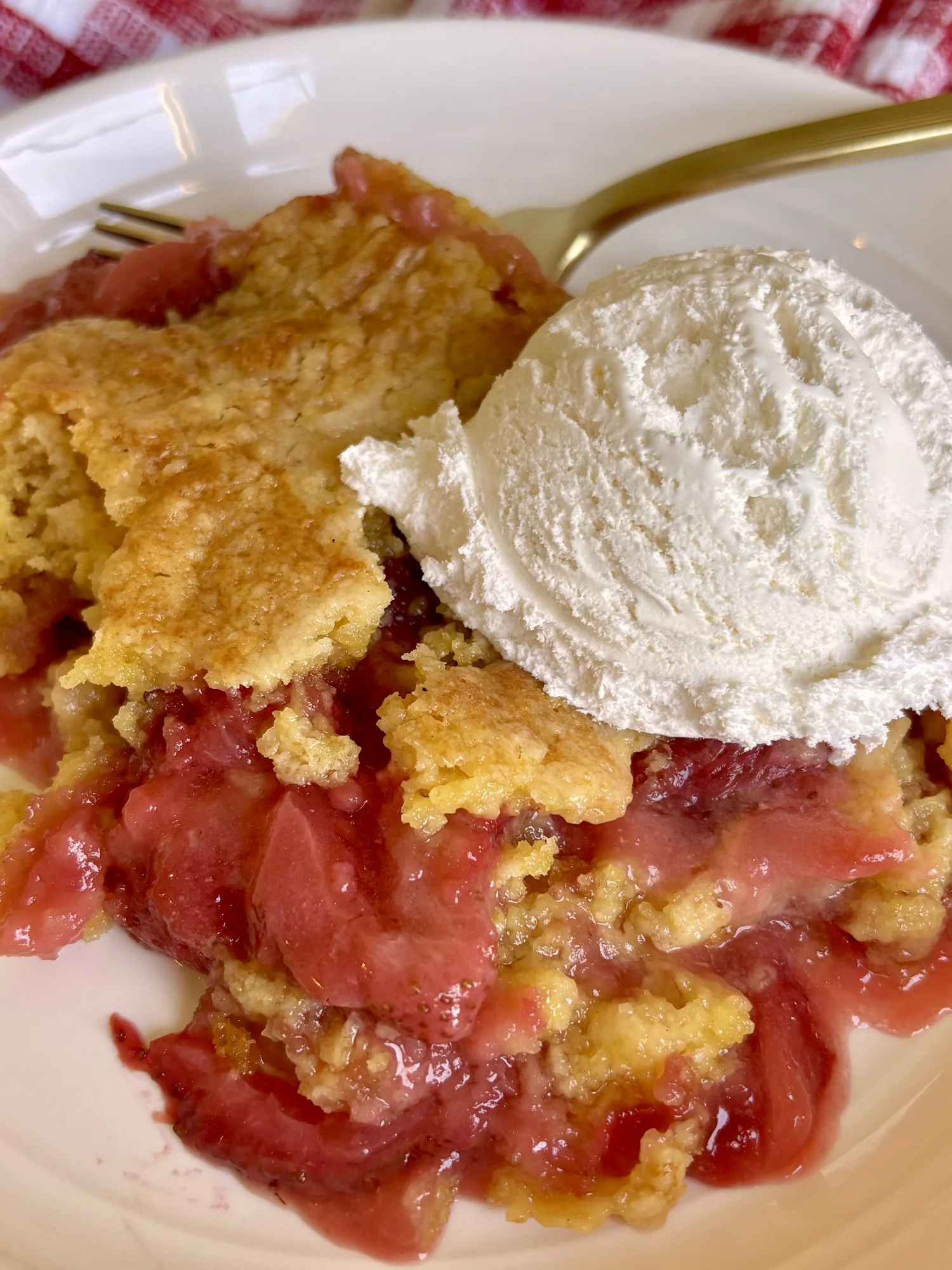 Sugar-Free Fresh Strawberry Dump Cake — Miss Annie's Home + Kitchen