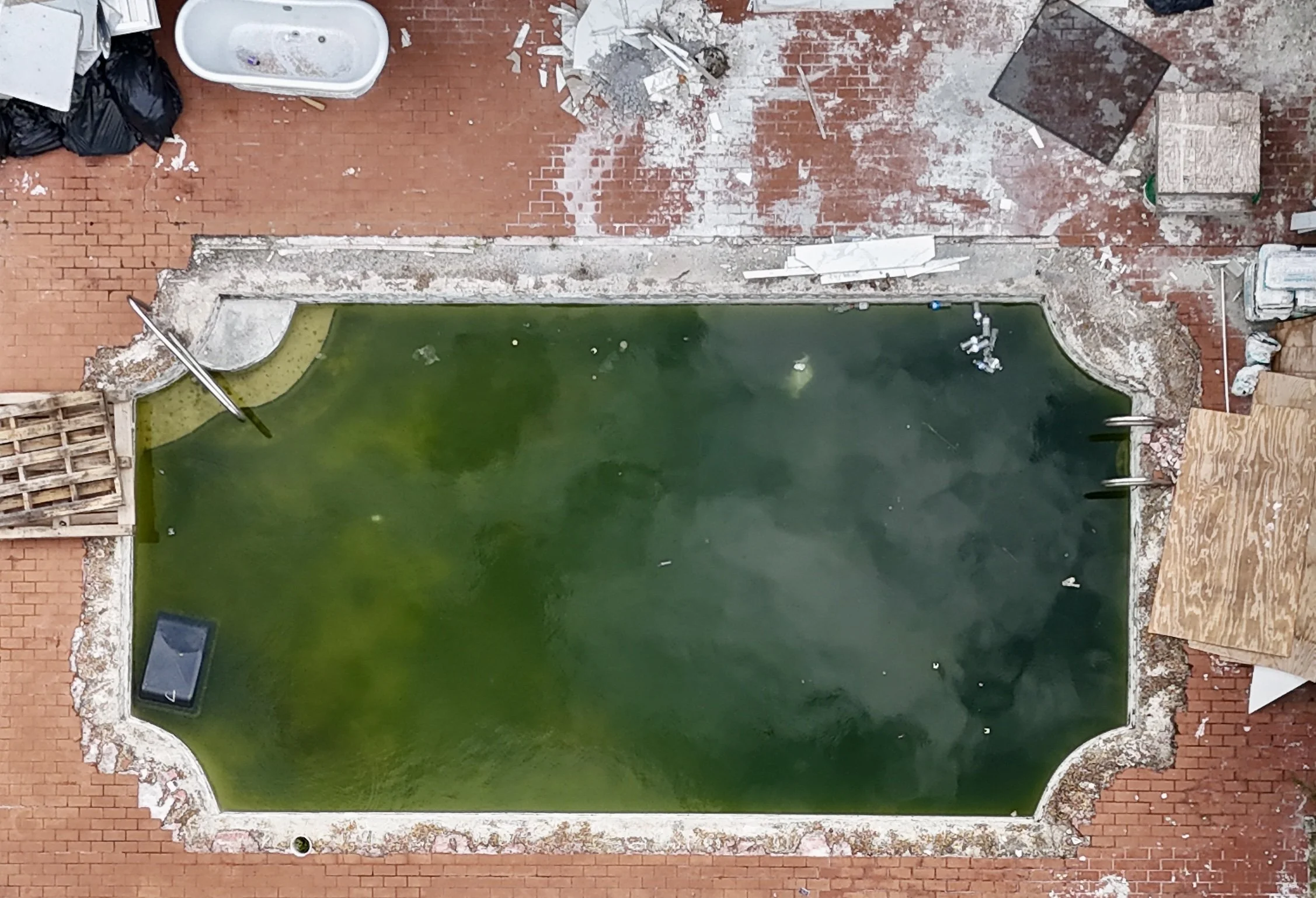 dji_fly_20261014_100146_0768_1791998424115_photo.jpeg