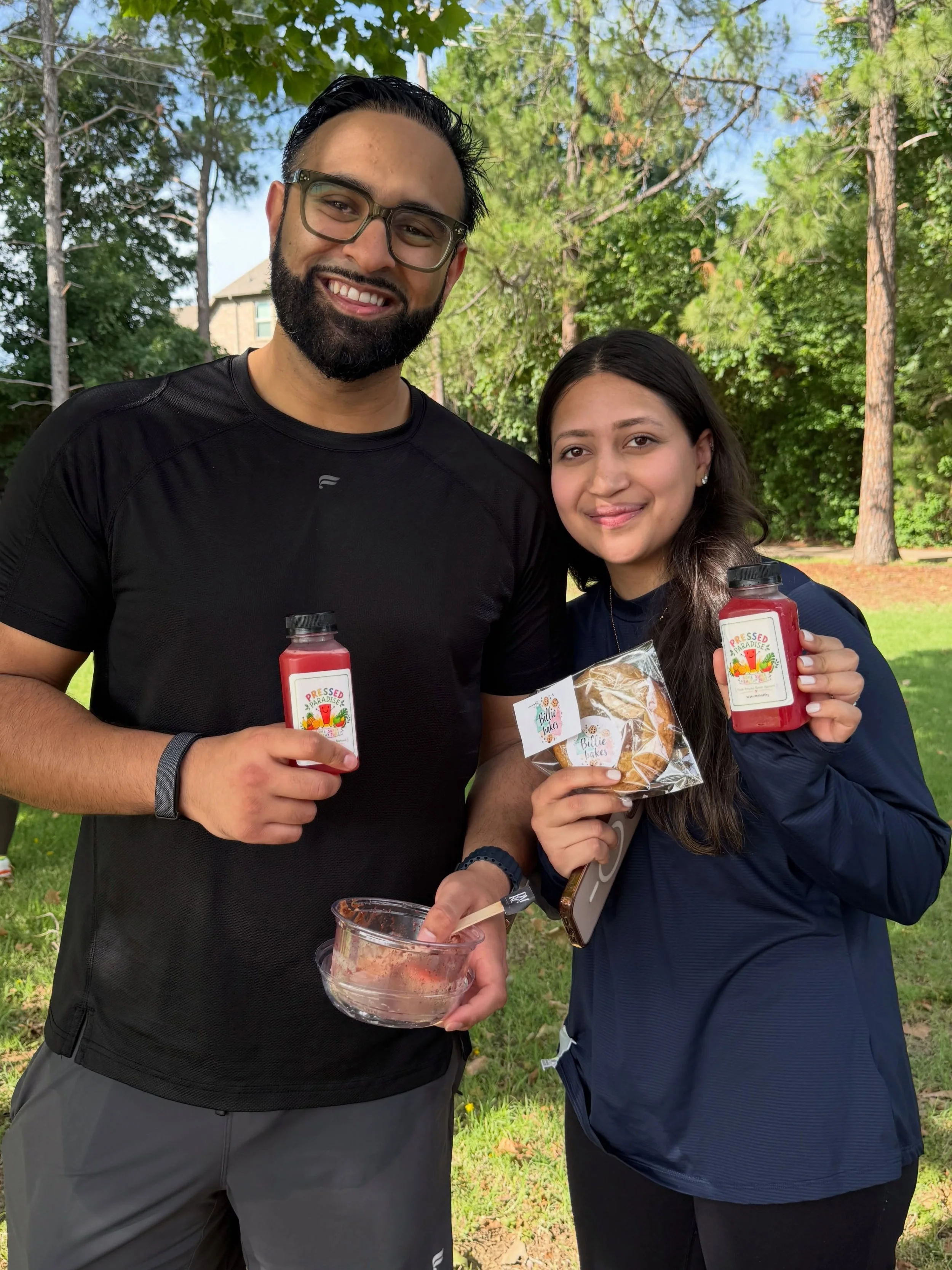 Morning Miles followed by refreshing fresh pressed watermelon juice from Pressed Paradise, gooey cookies from @billiebakesofficial and delicious A&ccedil;a&iacute; bowls from @biteandbloomdfw to celebrate Eid with team DMRC! 🫐🍓 

Alhamdulillah.

Ei