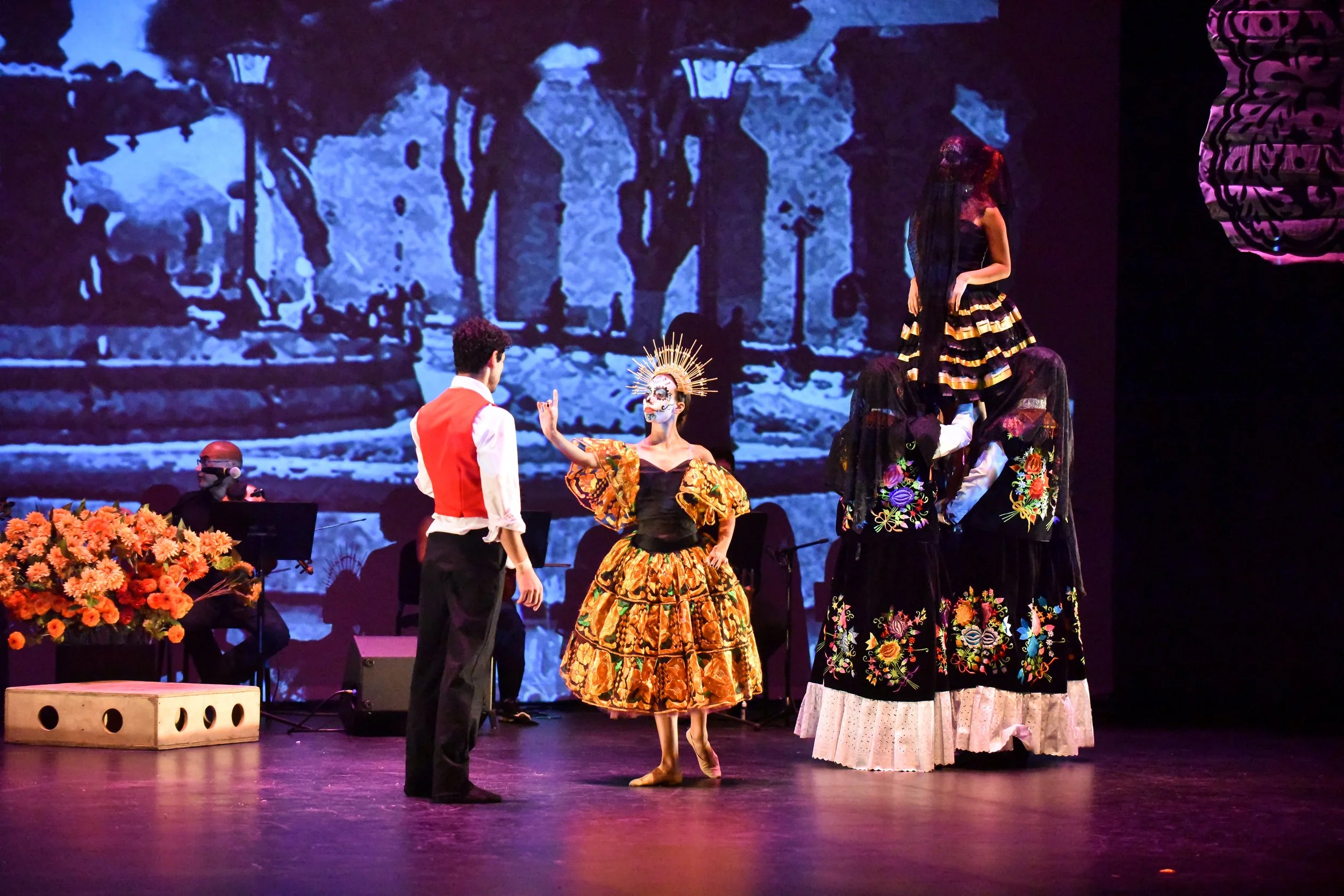Calpulli Mexican Dance Co. Photos by Jen Espensen