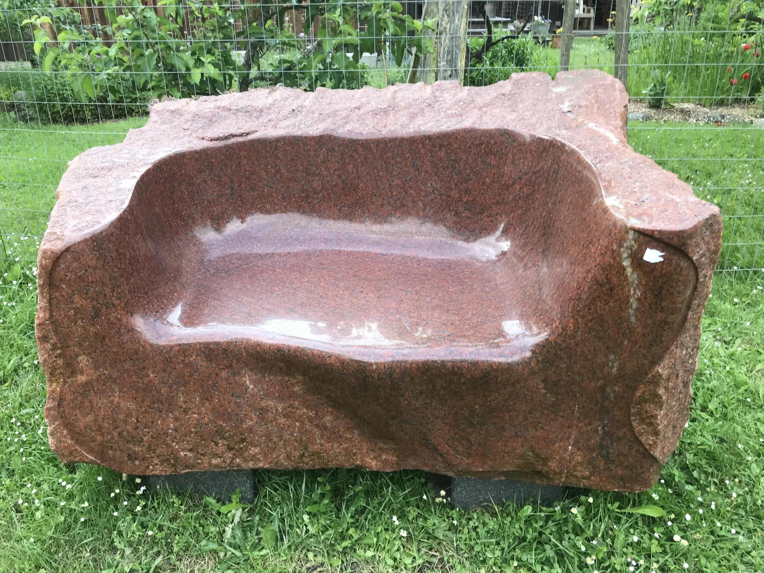 Big Red Chair. granite. 2023