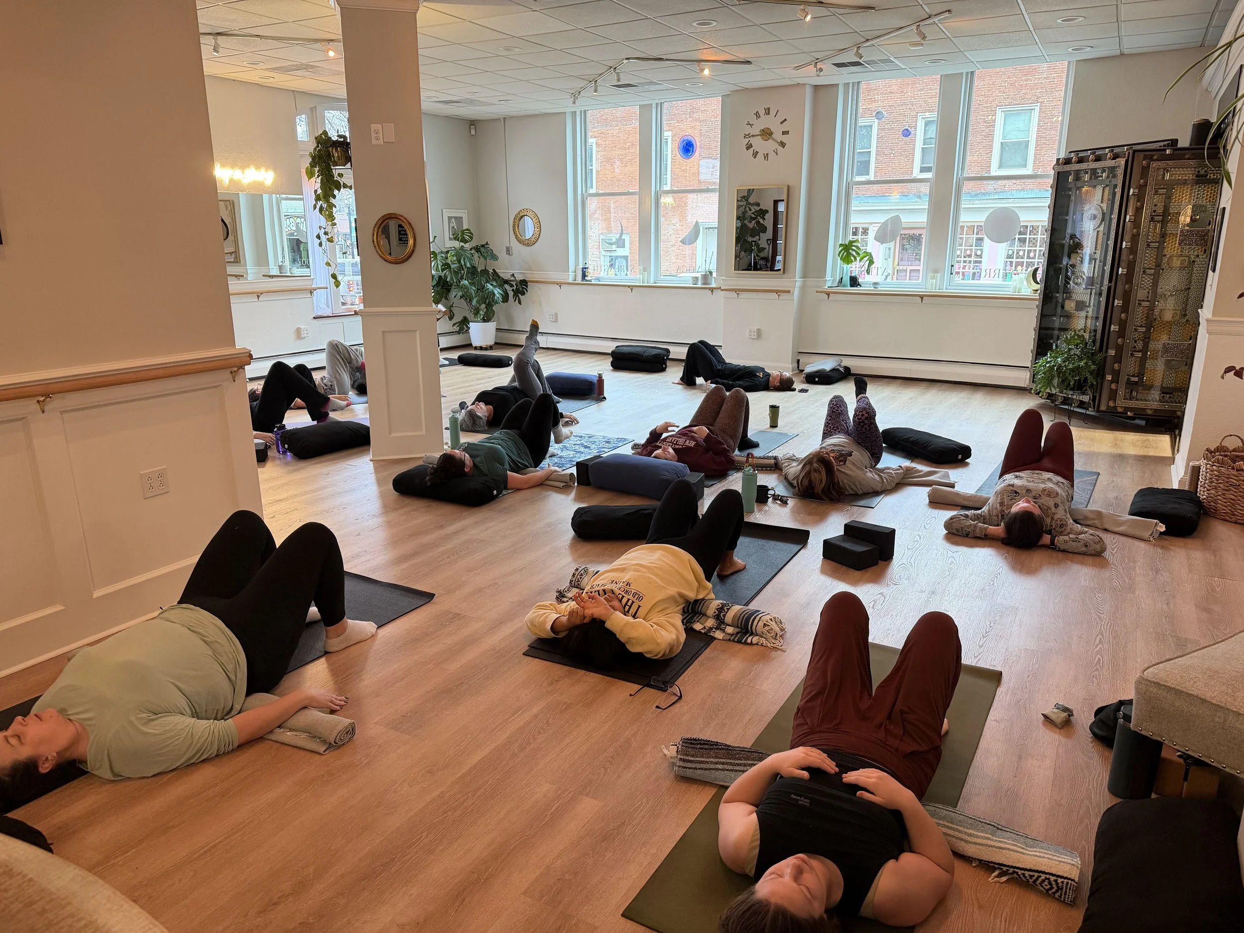 Monday AM Vinyasa @ Everglow Wellness 
