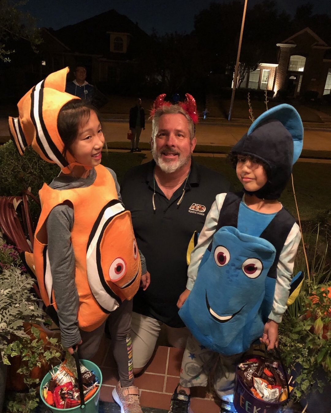 Tricks and treats with Dory and Nemo