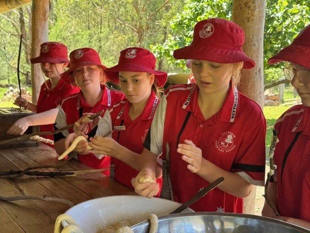 Grade_6_excursion47.jpg