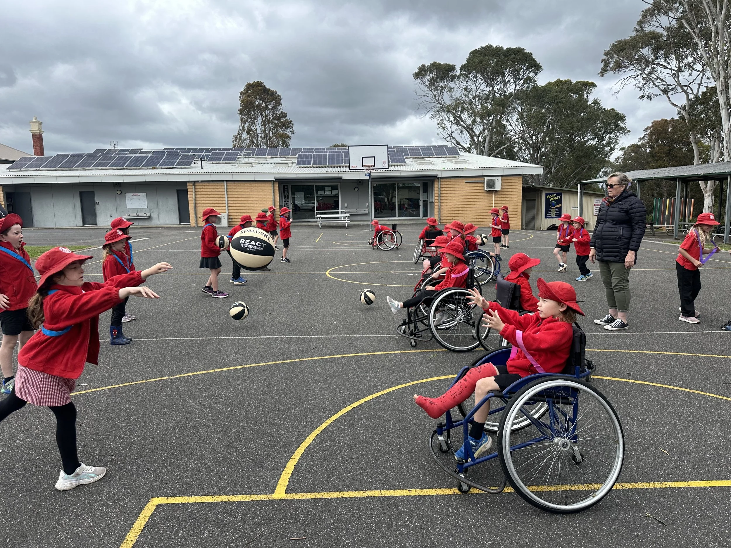 Wheelchair_Basketball04.jpg