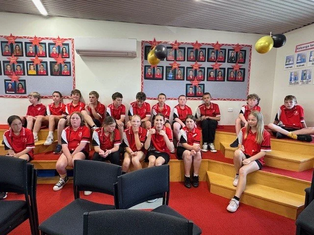 grade6_photo_group.jpg