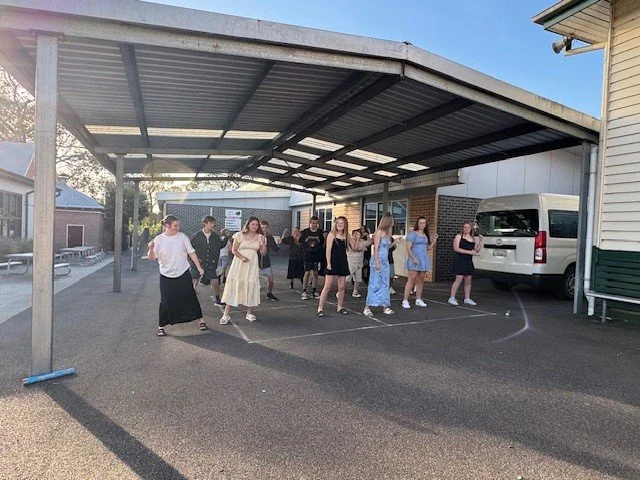 Grade6_graduation_dance06.jpg
