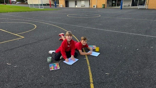 Art_outside01.jpg