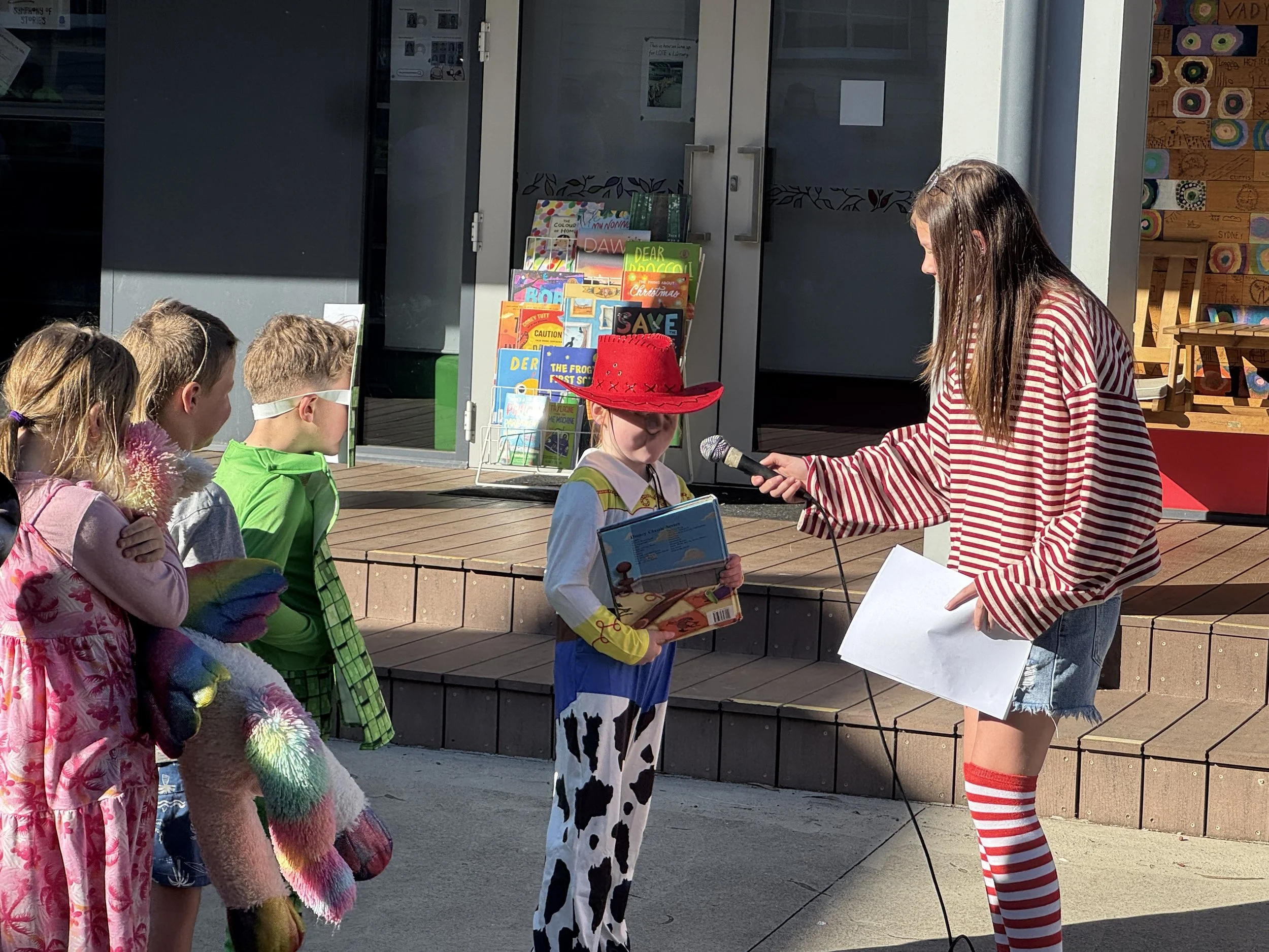 Dressup_BookWk33.JPG