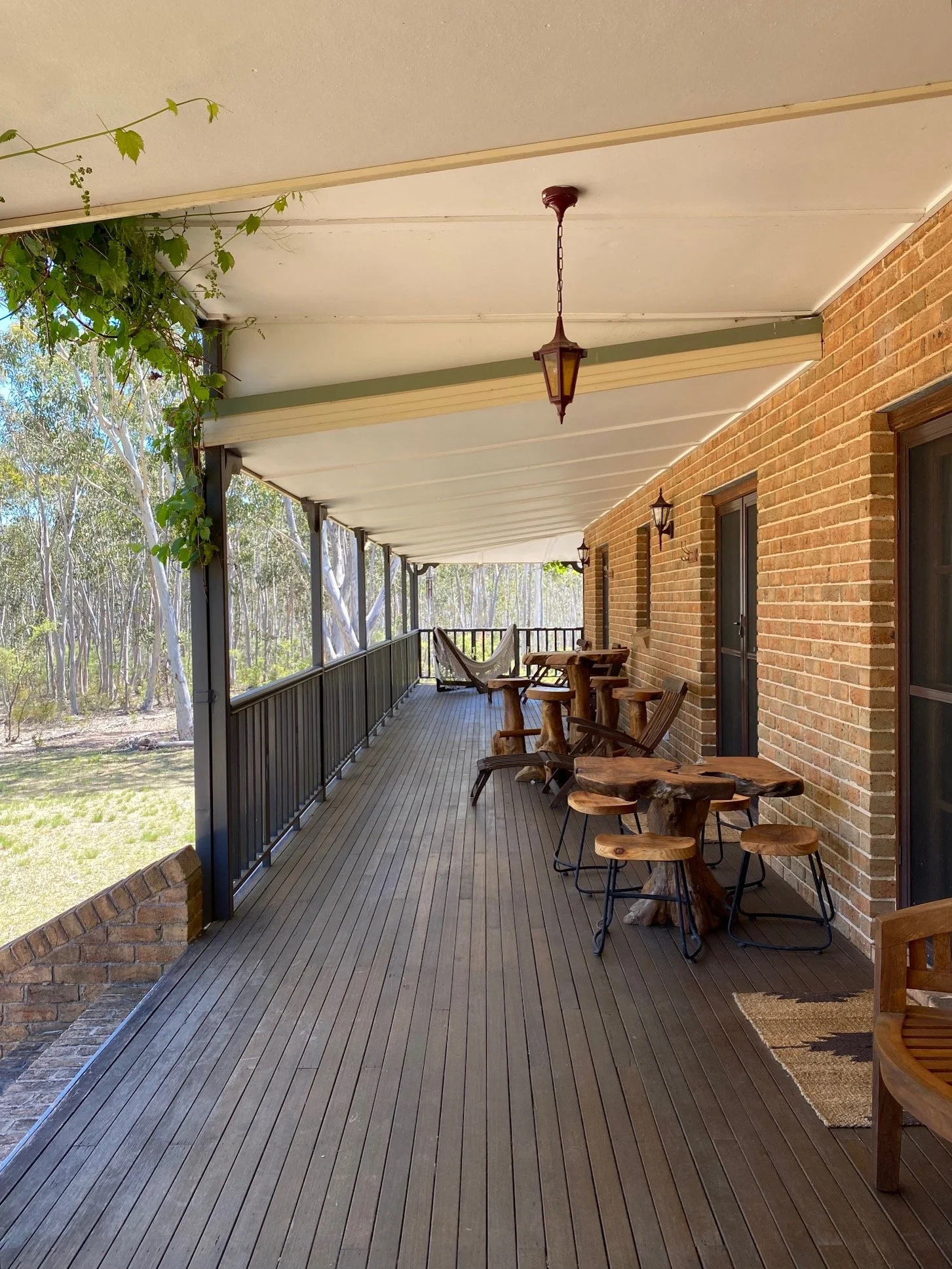 Yoga retreat - Illowra House front deck