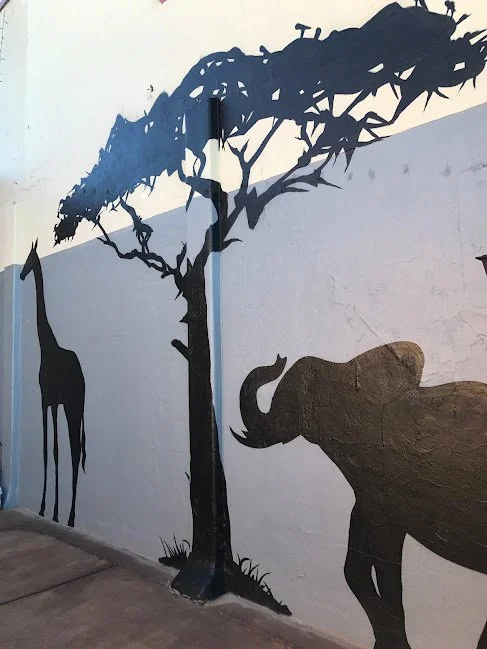 Giraffe Tree Elephant, Nob Hill