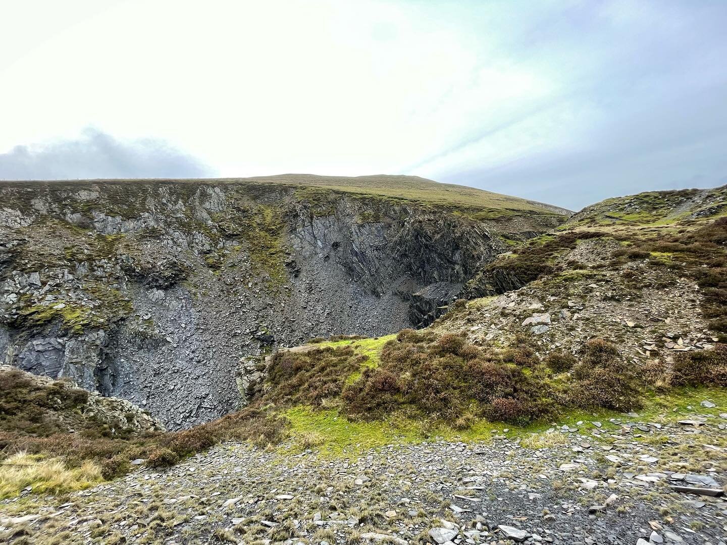 Peregrines, Poop &amp; Punctures! 🦅💩🛞 

Little shimmy out to North Wales to grab two camera traps put out on Peregrine sites as part of a university study. 

I&rsquo;m mega late getting these in but not that it matters to much to the birds. Great 