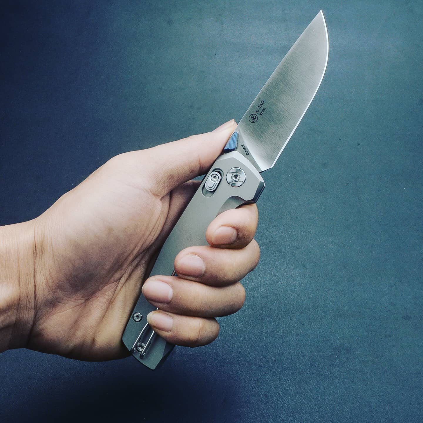 Imagine zero blade play in this type of lock. Well now you can. 
X Tao in TI
&bull;
&bull;
&bull;
&bull;
&bull;
&bull;
&bull;
&bull;
&bull;
&bull;
&bull;
#knife #knifeporn #knifelife #knifenut #knifemaking #knifecollection #edc #edcknife #usnstagram 