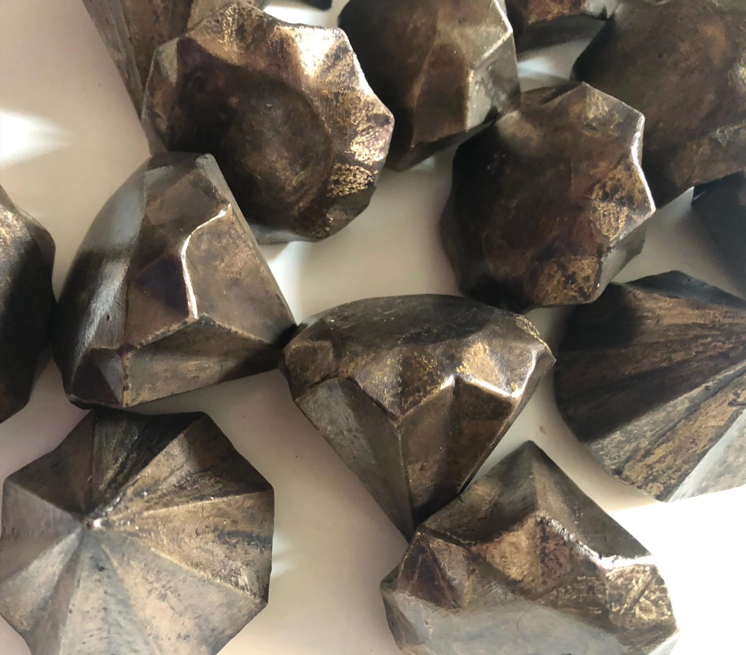 Bronze jewels ready for distribution in Svedala municipality. A little artwork for great effort.

@lenaignestam @carinazunino @svedala_kommun #artasinspiration