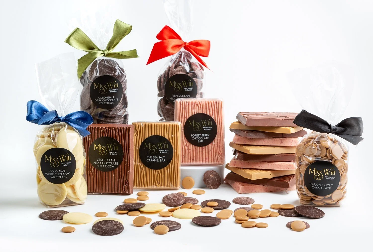 Delicious Venezuelan milk chocolate buttons made for chocolate lovers. Perfect for snacking, melting, baking and decorating.