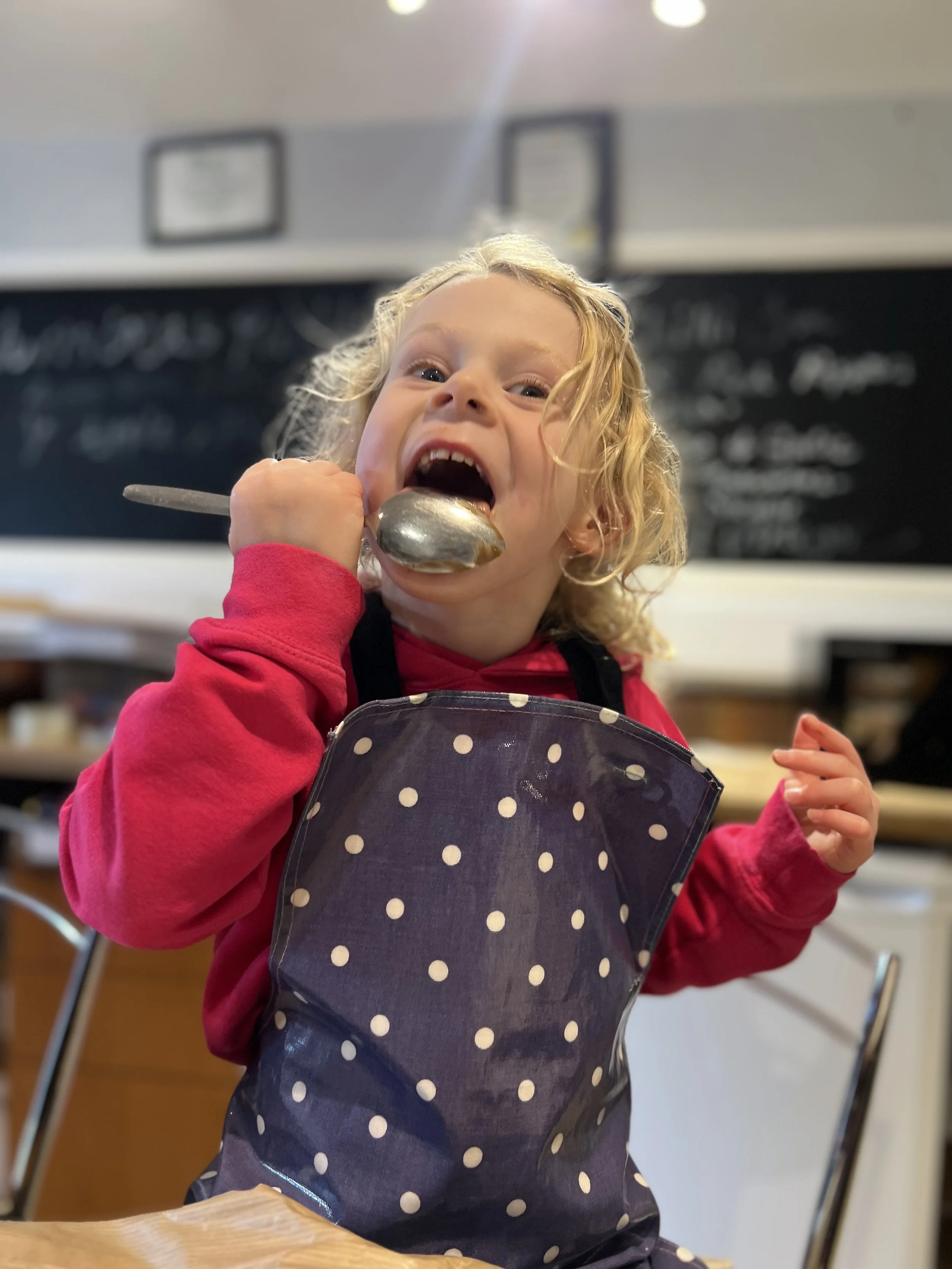 chocolate workshop for families in the new forest child ren having fun with chocolate