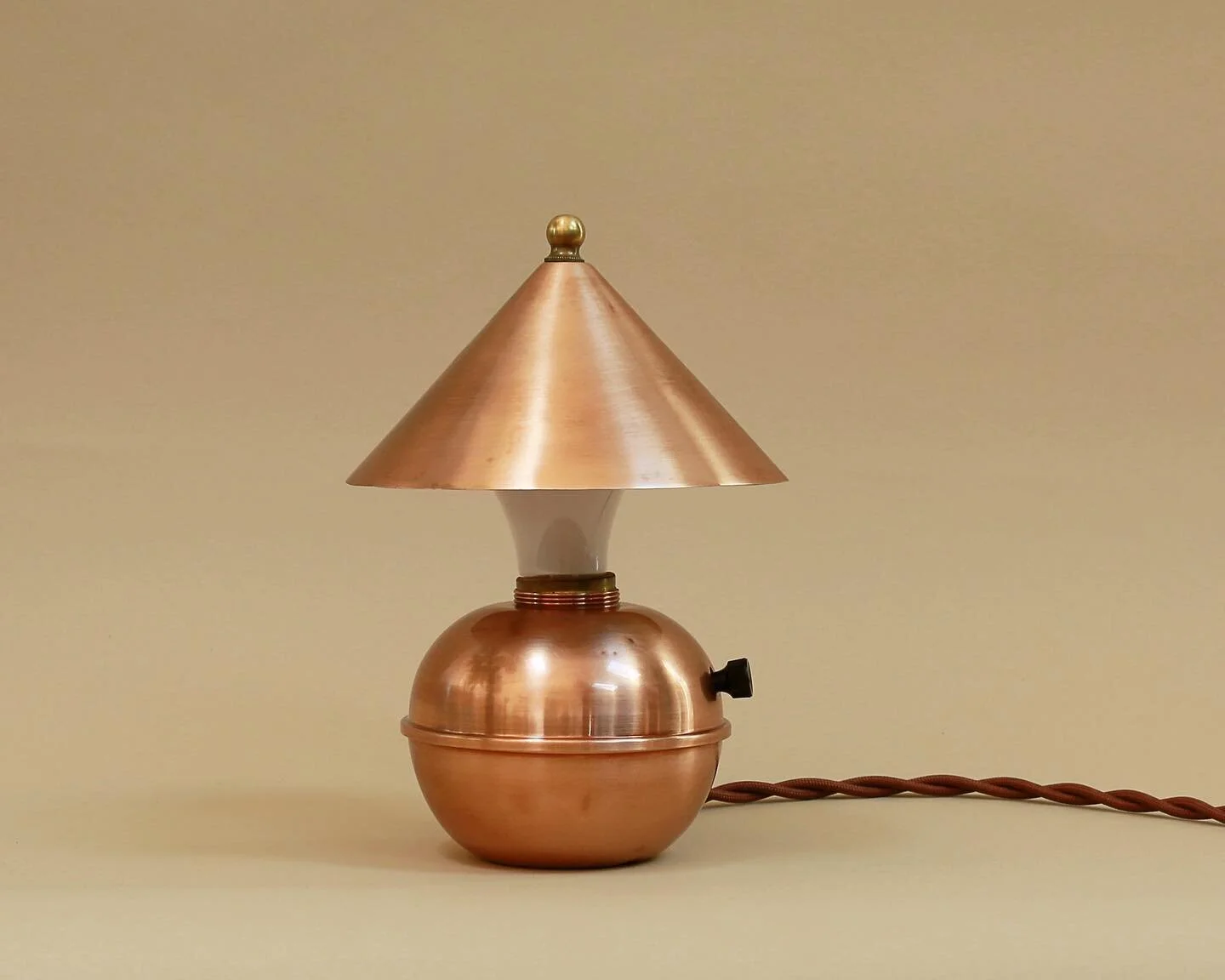 Artig Lighting: Handcrafted, modern lighting made in the US