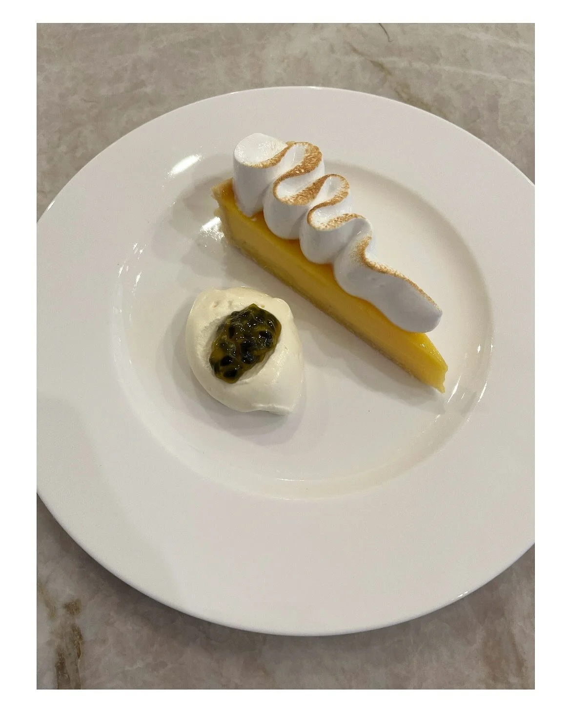 Lemon &amp; passion fruit meringue tart

#lemontart #lemonmeringue #passionfruit #summer #dinnerparty #london #pudding #pastrychef 
#privatechef #caterer #goodfood #eeeeeats #chefsofinstagram #sw6 #sw7 #sw10 #entertaining