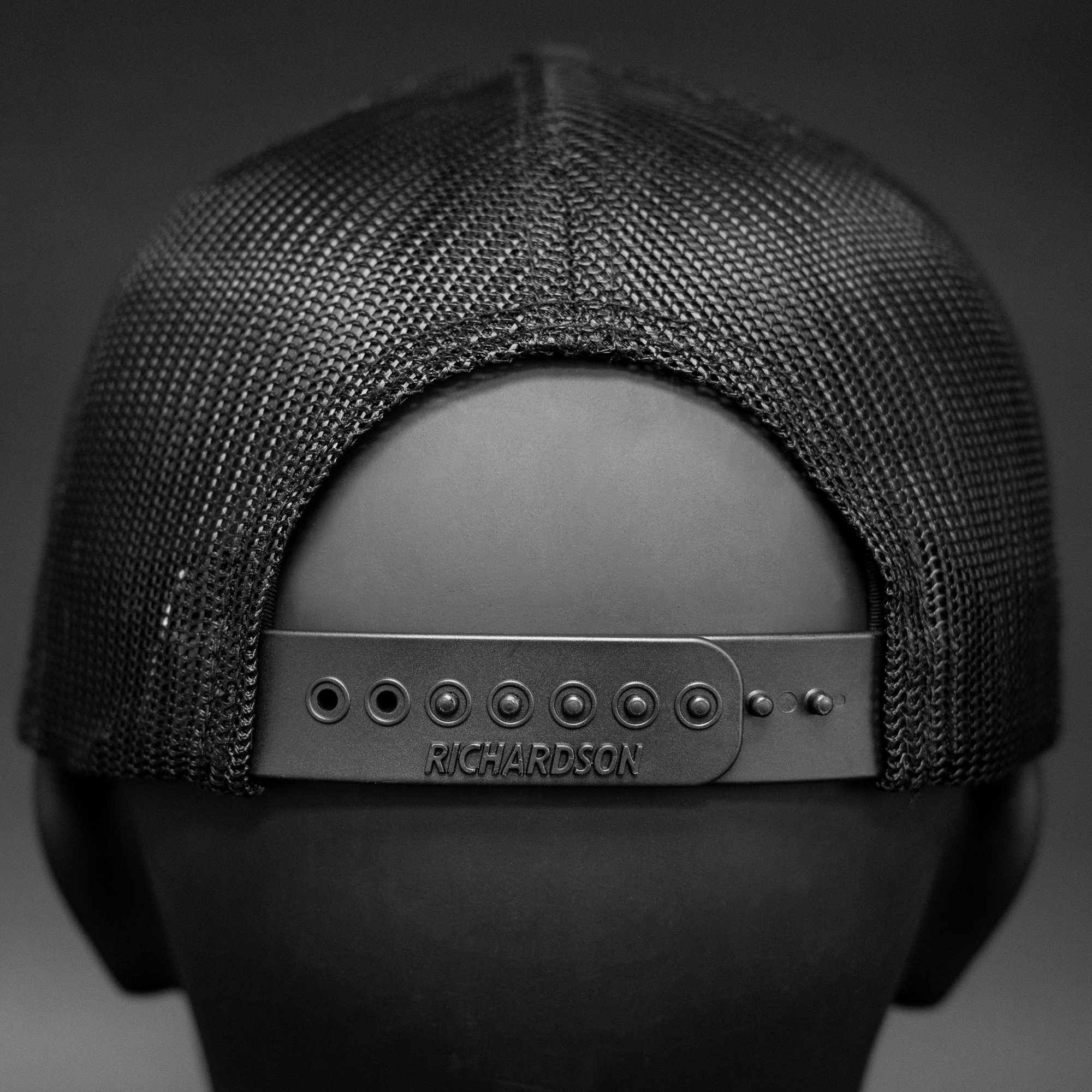 Snap-Black.jpg