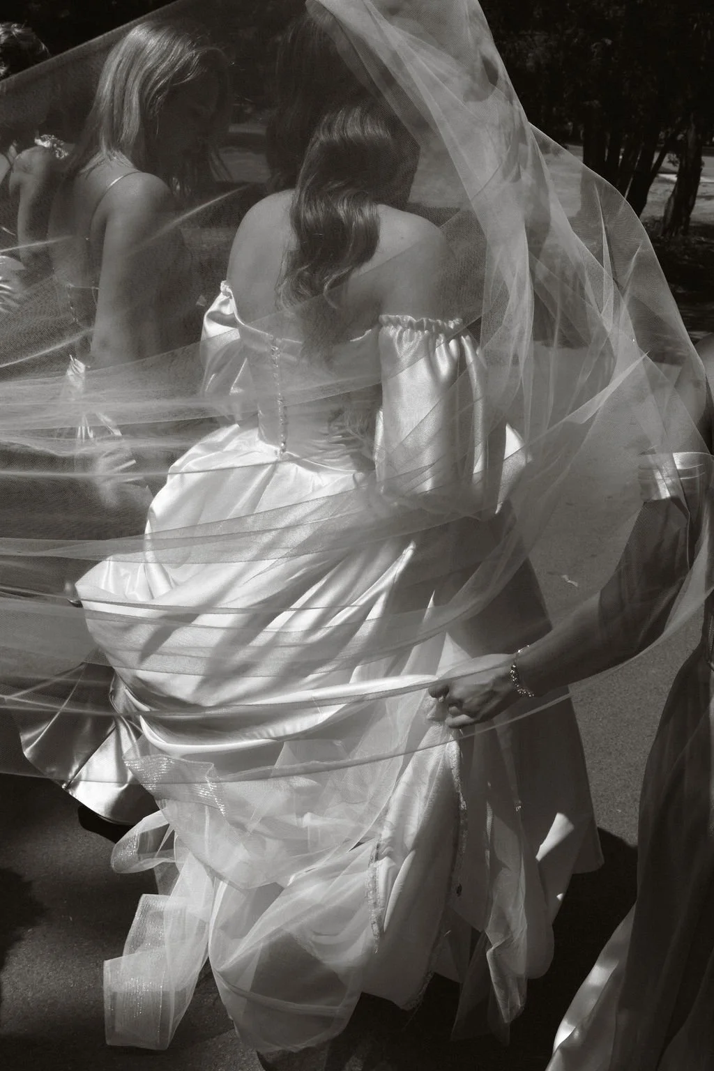 jakeandnicoleweddingartgalleryofhamilton (4).jpg