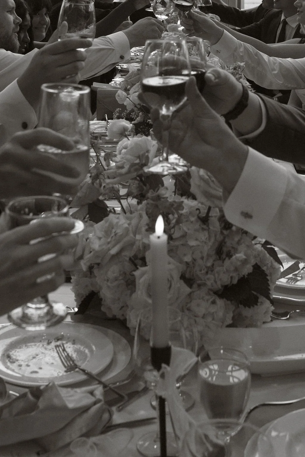 jakeandnicoleweddingartgalleryofhamilton (119).jpg