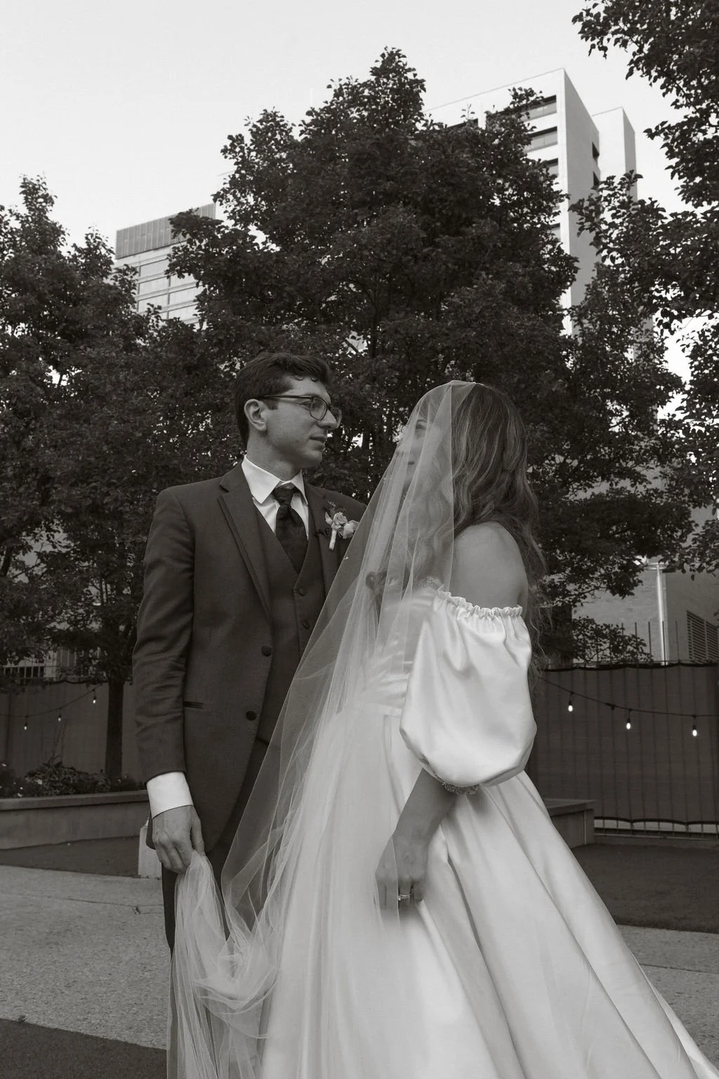 jakeandnicoleweddingartgalleryofhamilton (122).jpg
