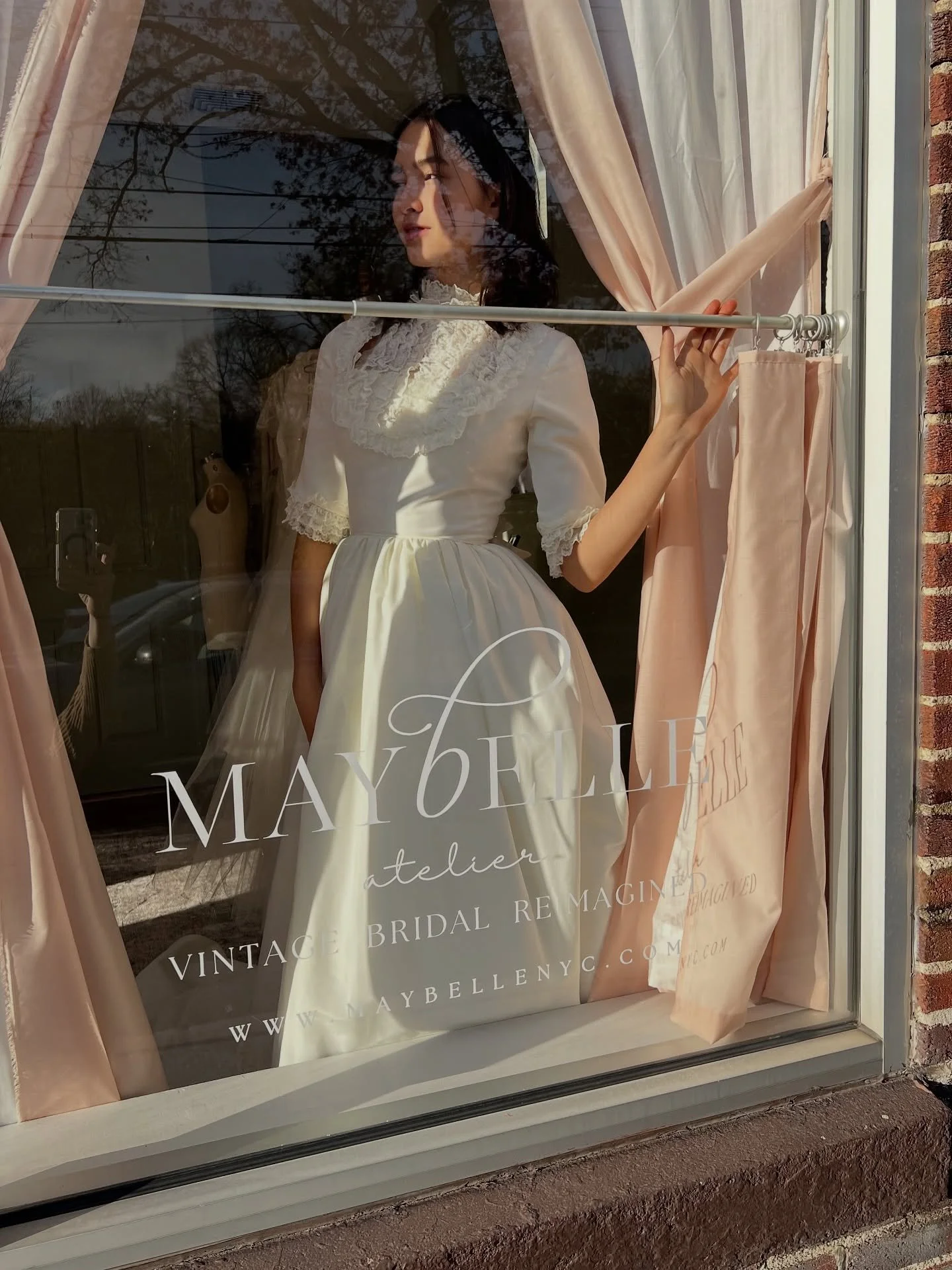 Maybelle: Giving vintage gowns a fresh, modern chapter. We meticulously rework timeless wedding dresses and cherished pieces, creating a unique look that perfectly blends history with your personal style.

#vintagemademodern #modernvintage #weddingwe