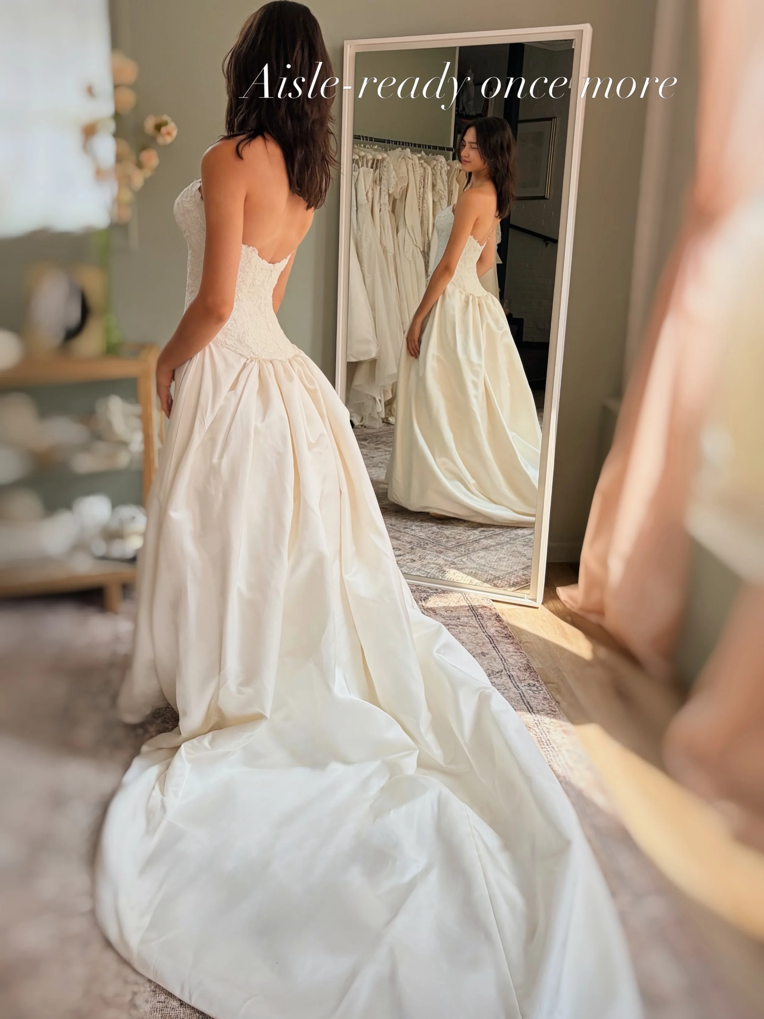 Art in the details. ✨Reworked this early 2000s Amsale Saks Fifth Avenue wedding gown - replacing oxidized beading with a hand-cut Alen&ccedil;on lace bodice- (from a dead stock vintage gown) 

🦢Ready for her next chapter.