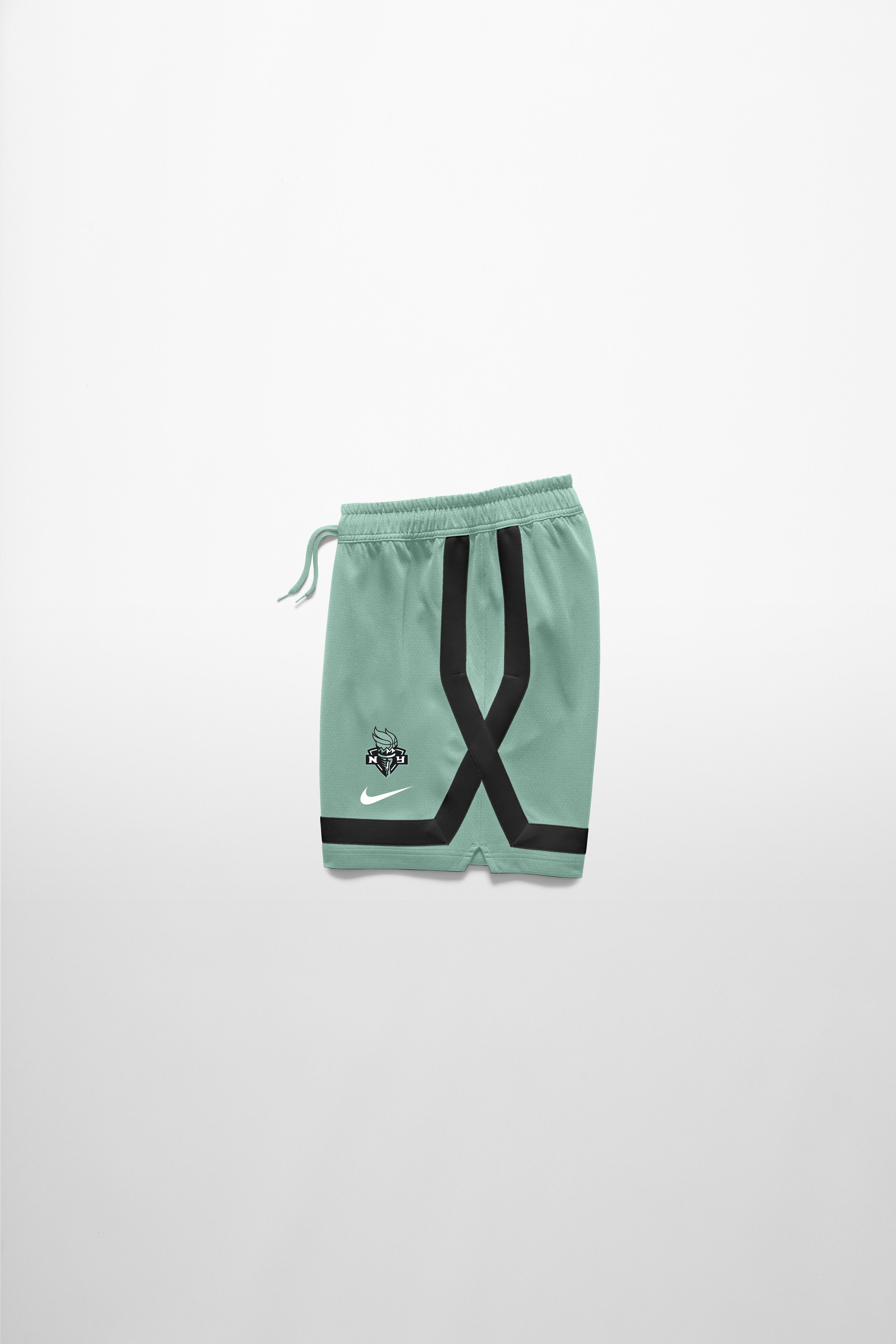 KIT_SU21_BB_WNBA_NYLShrt_DD9271-305_Laydown_0054.jpg