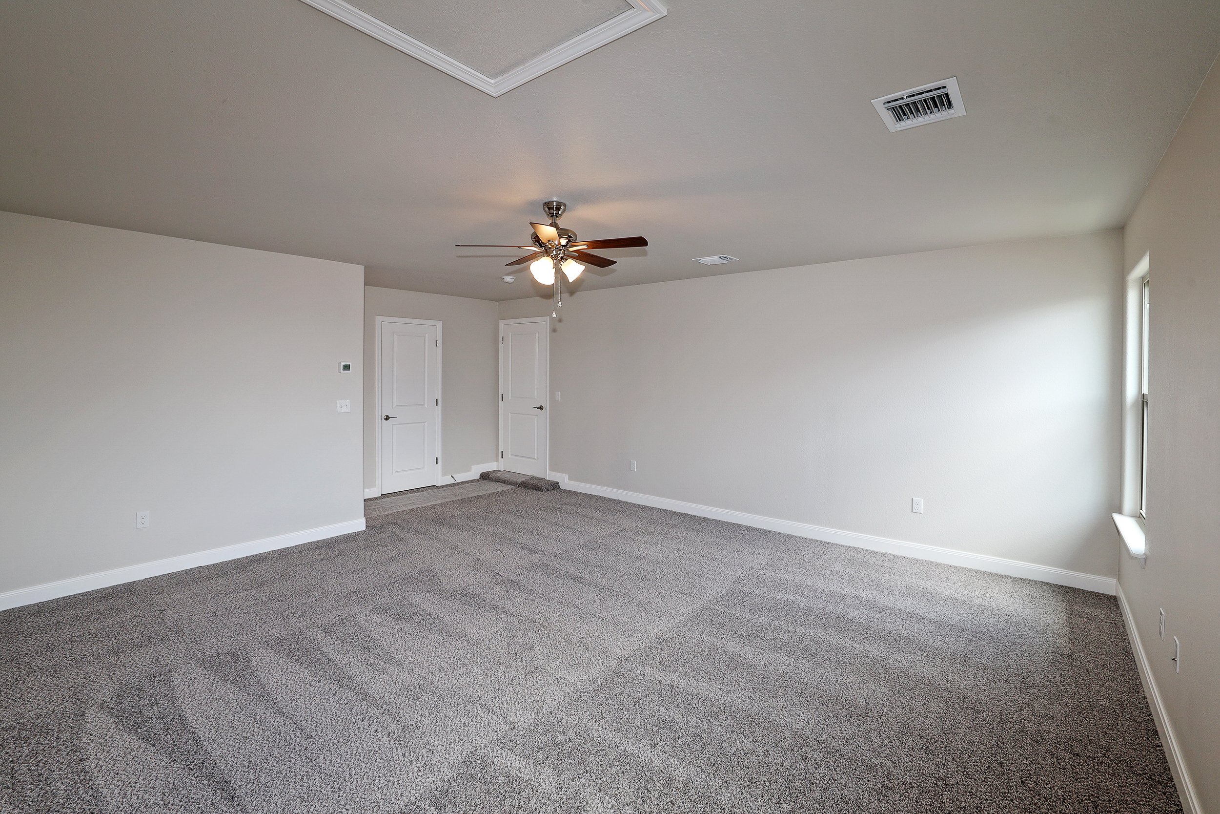 Upstairs Bonus Room2.jpg