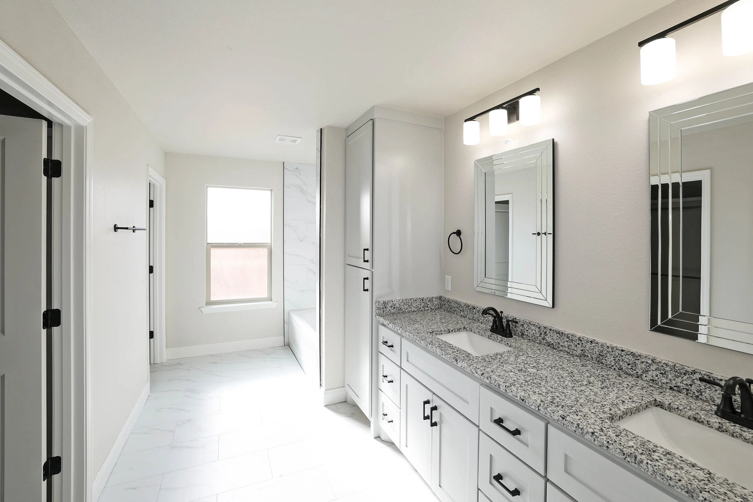 13-Primary Bath.jpg