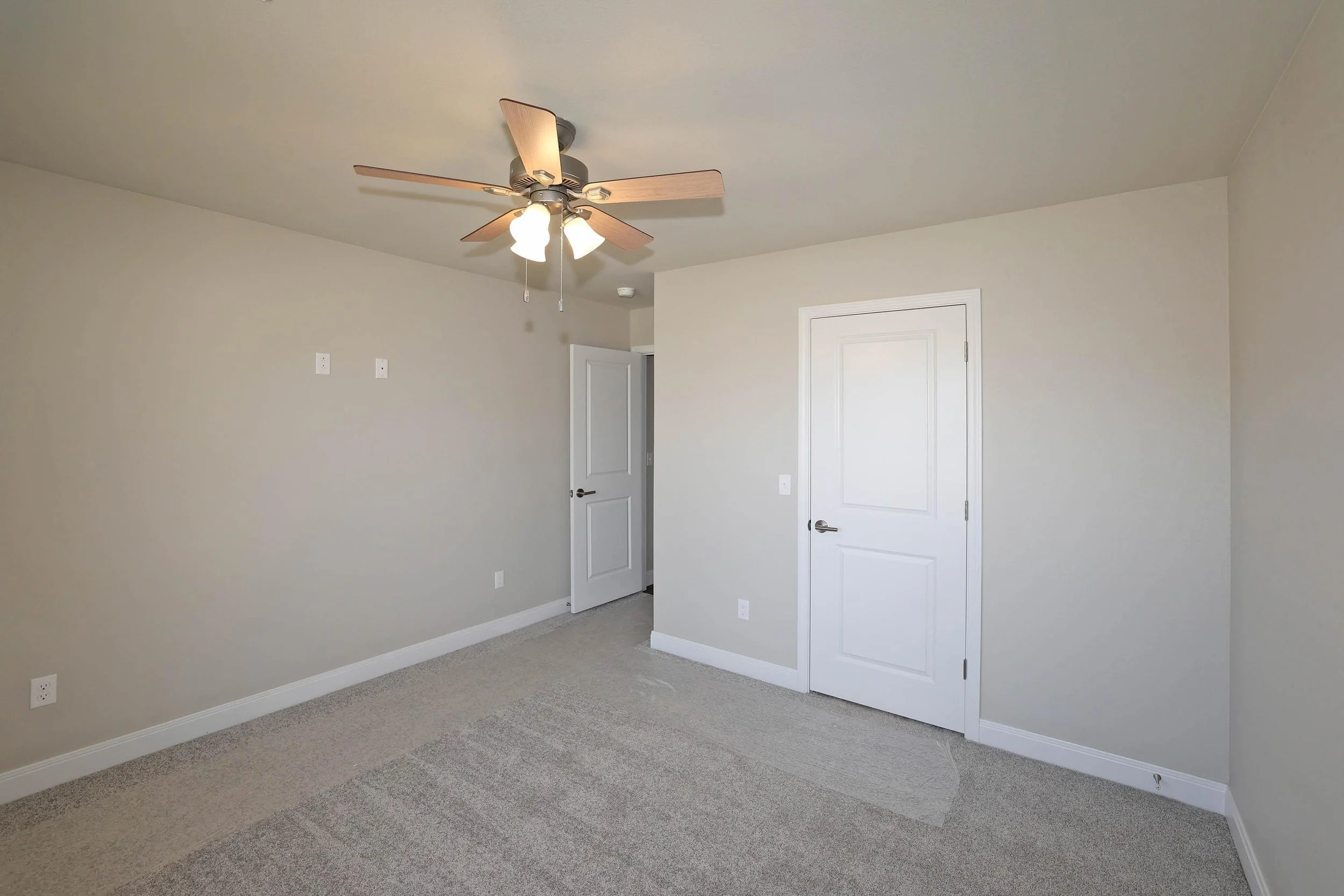 15-2nd Bedroom.jpg