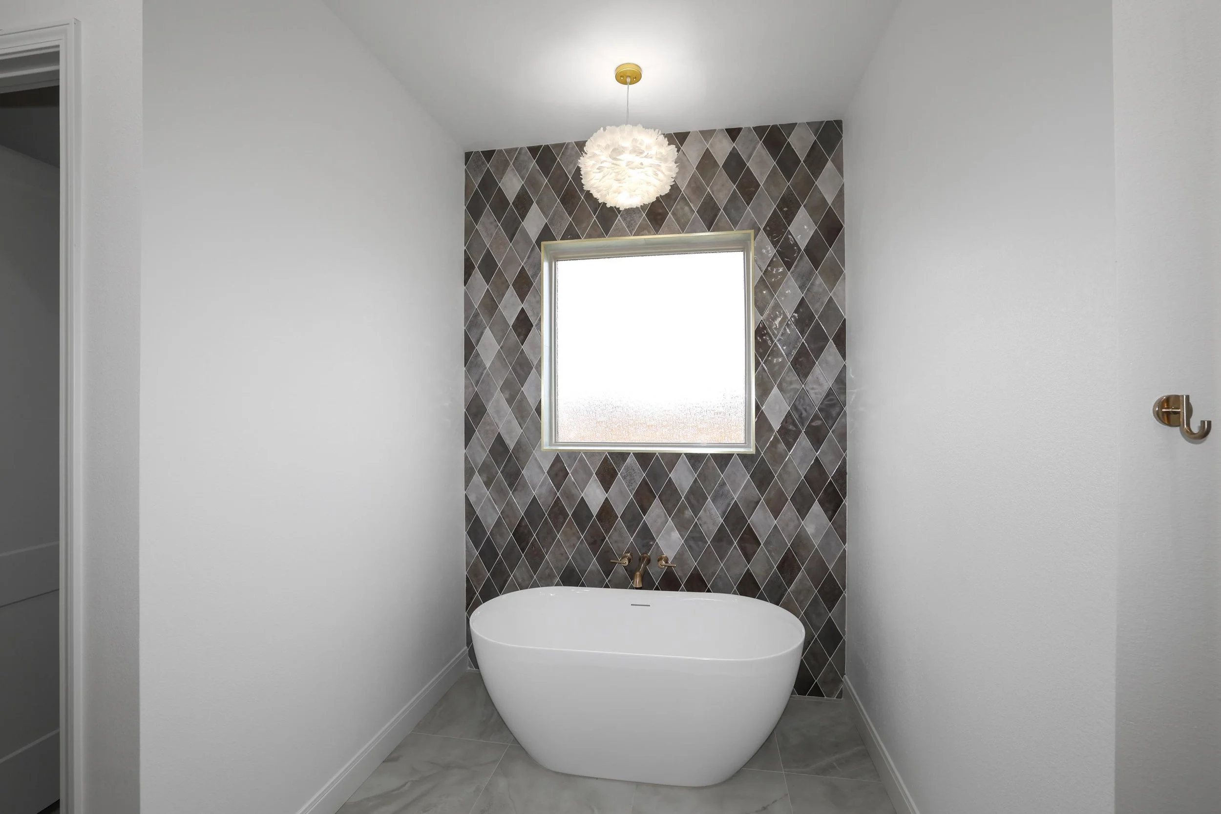 24-Primary Bath.jpg