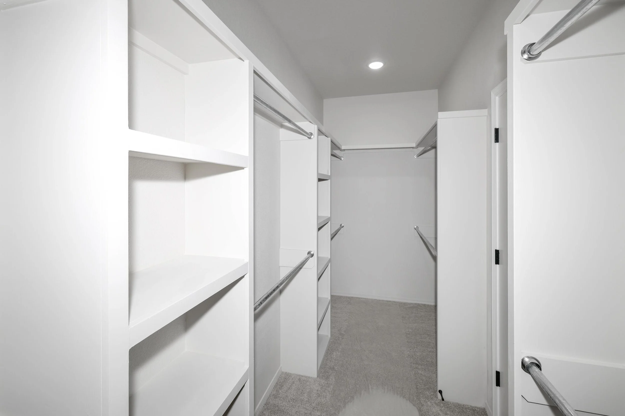 17-Primary Closet.jpg