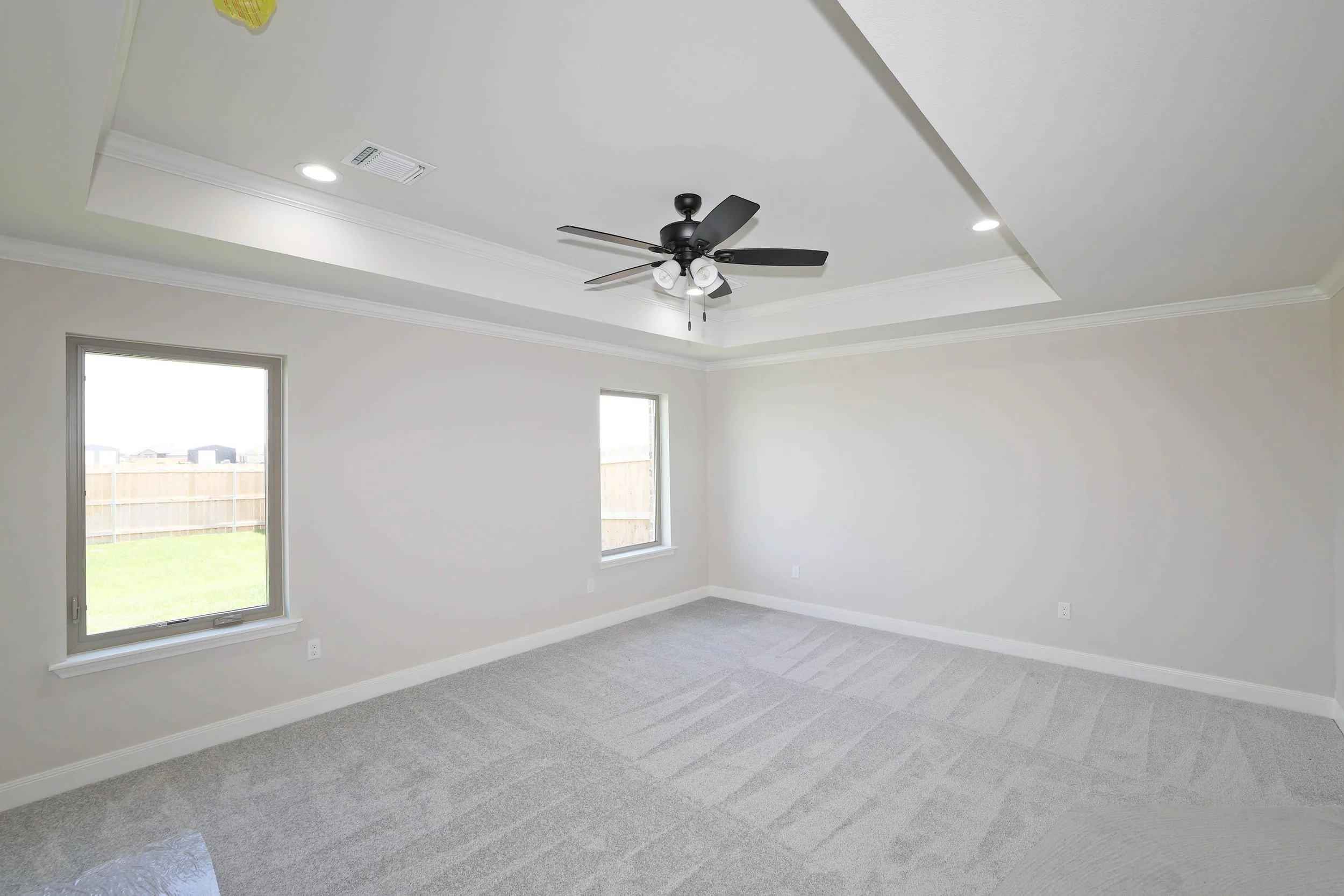 10-Primary Bedroom.jpg