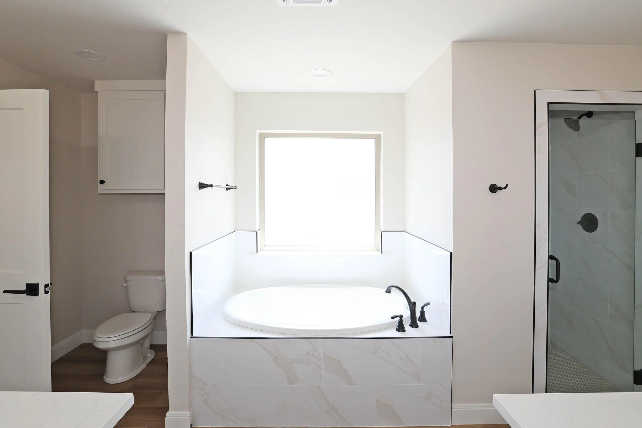 14-Primary Bath.jpg