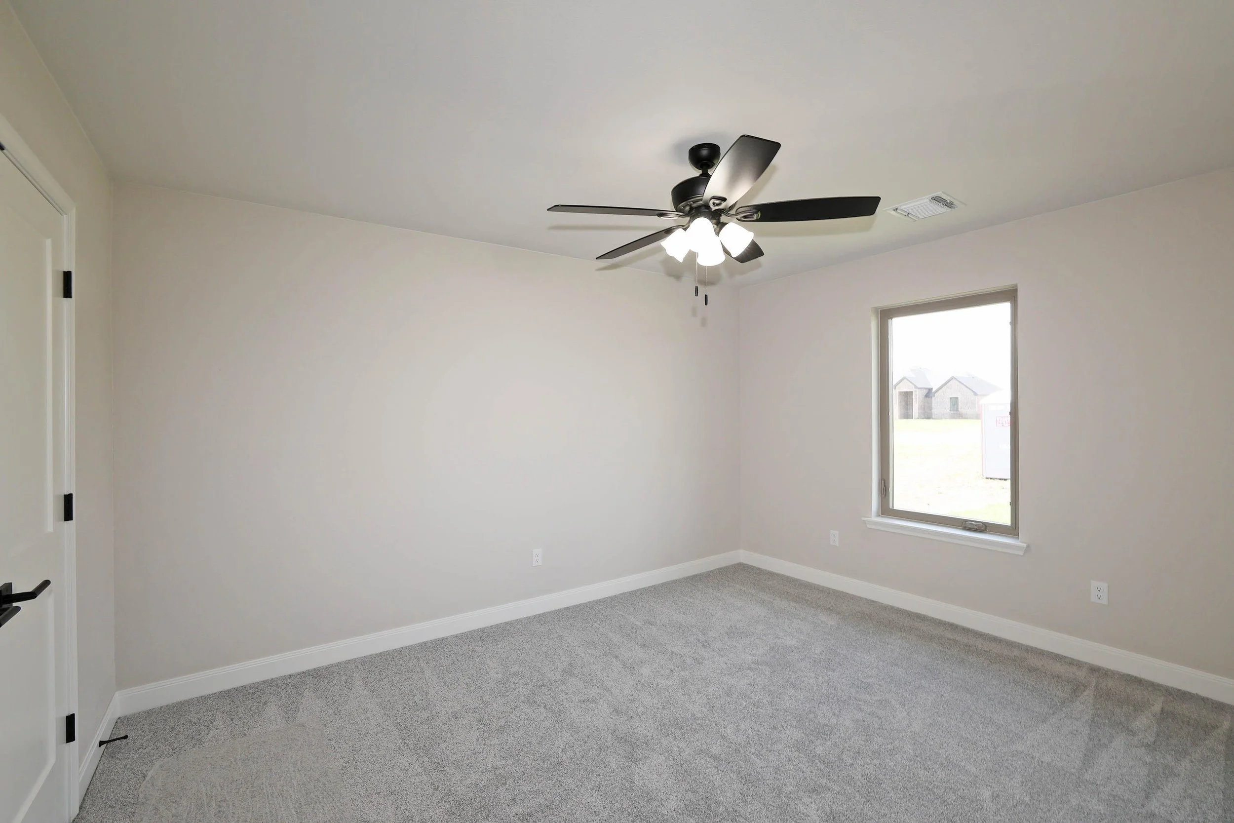 17-2nd Bedroom.jpg