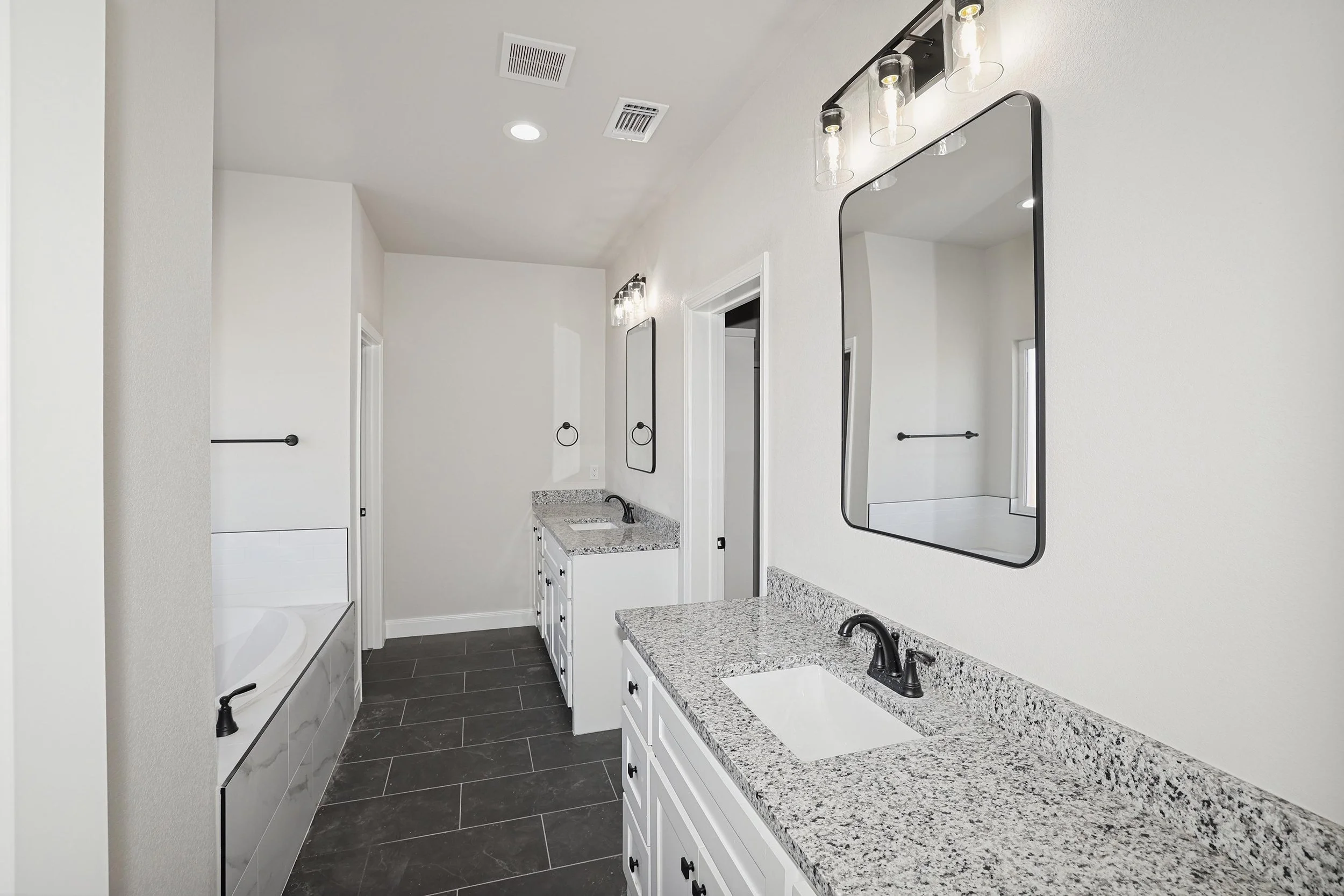 14-Primary Bath.jpg