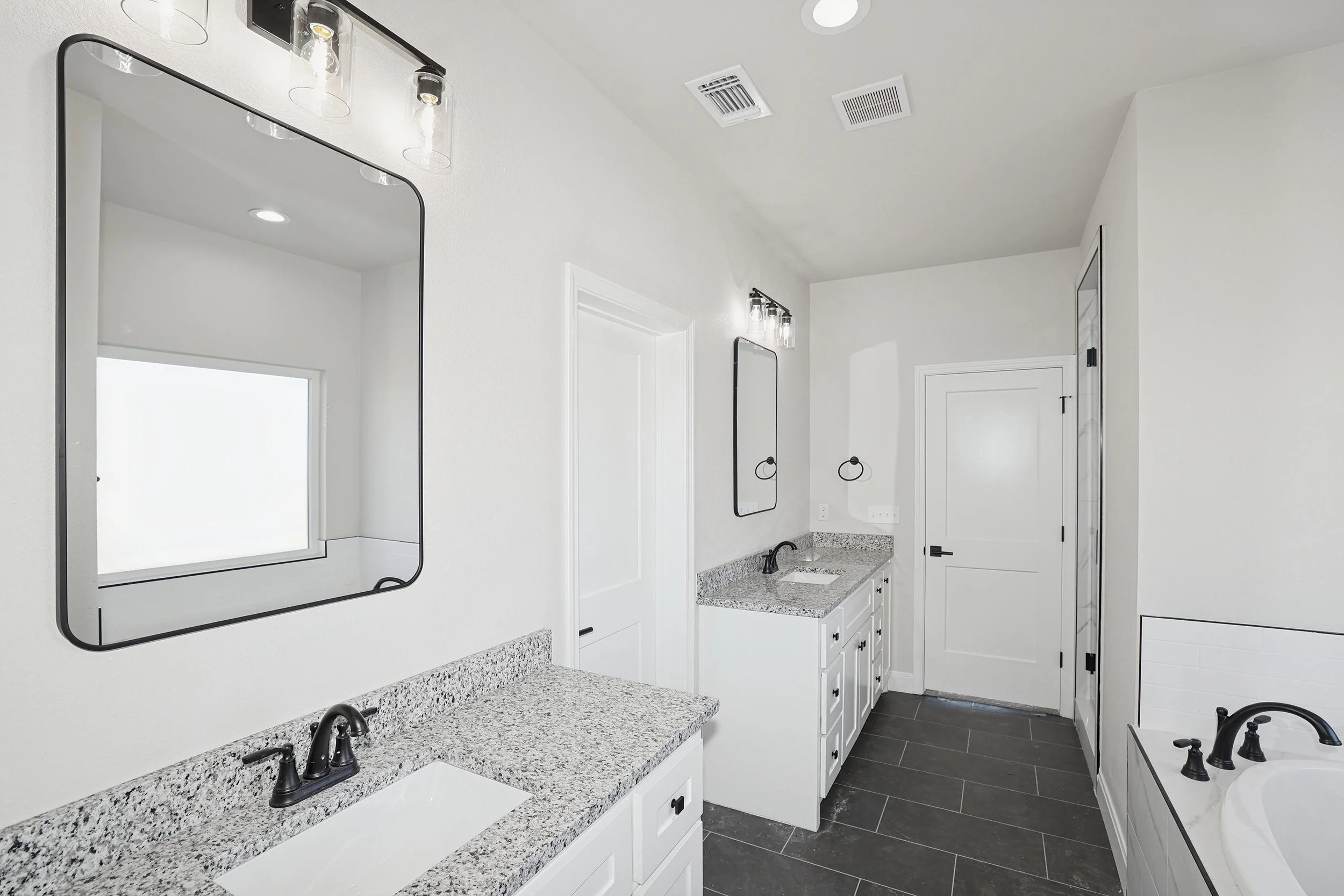 15-Primary Bath.jpg