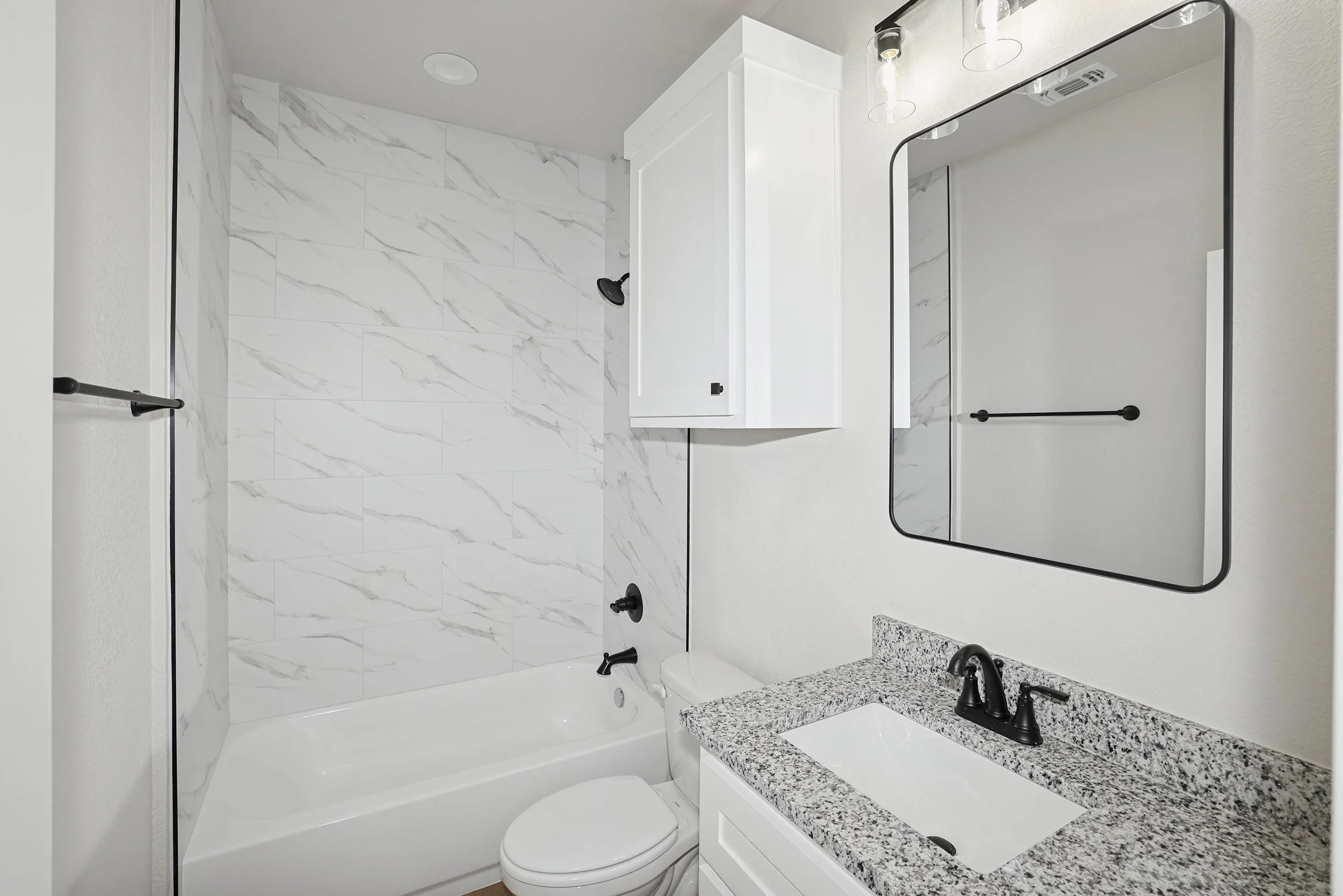 26-Bathroom.jpg