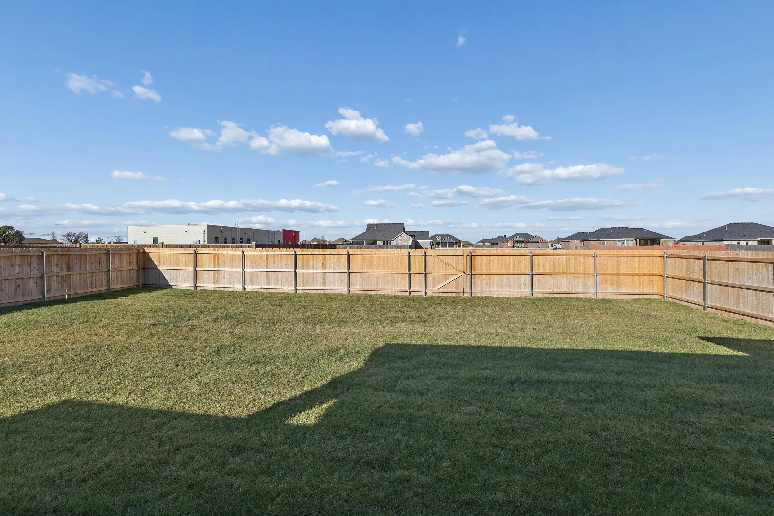 30-Backyard.jpg
