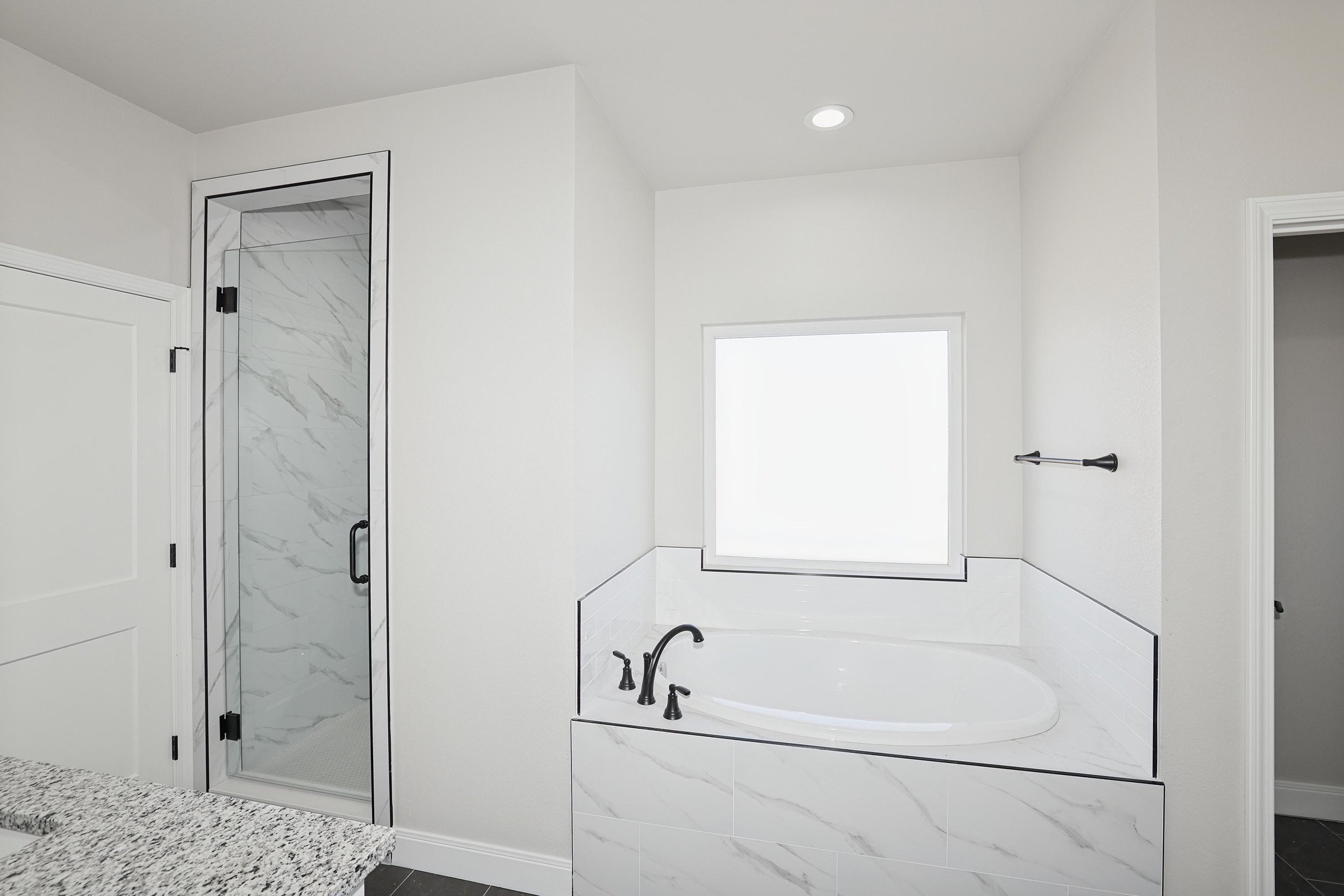 16-Primary Bath.jpg
