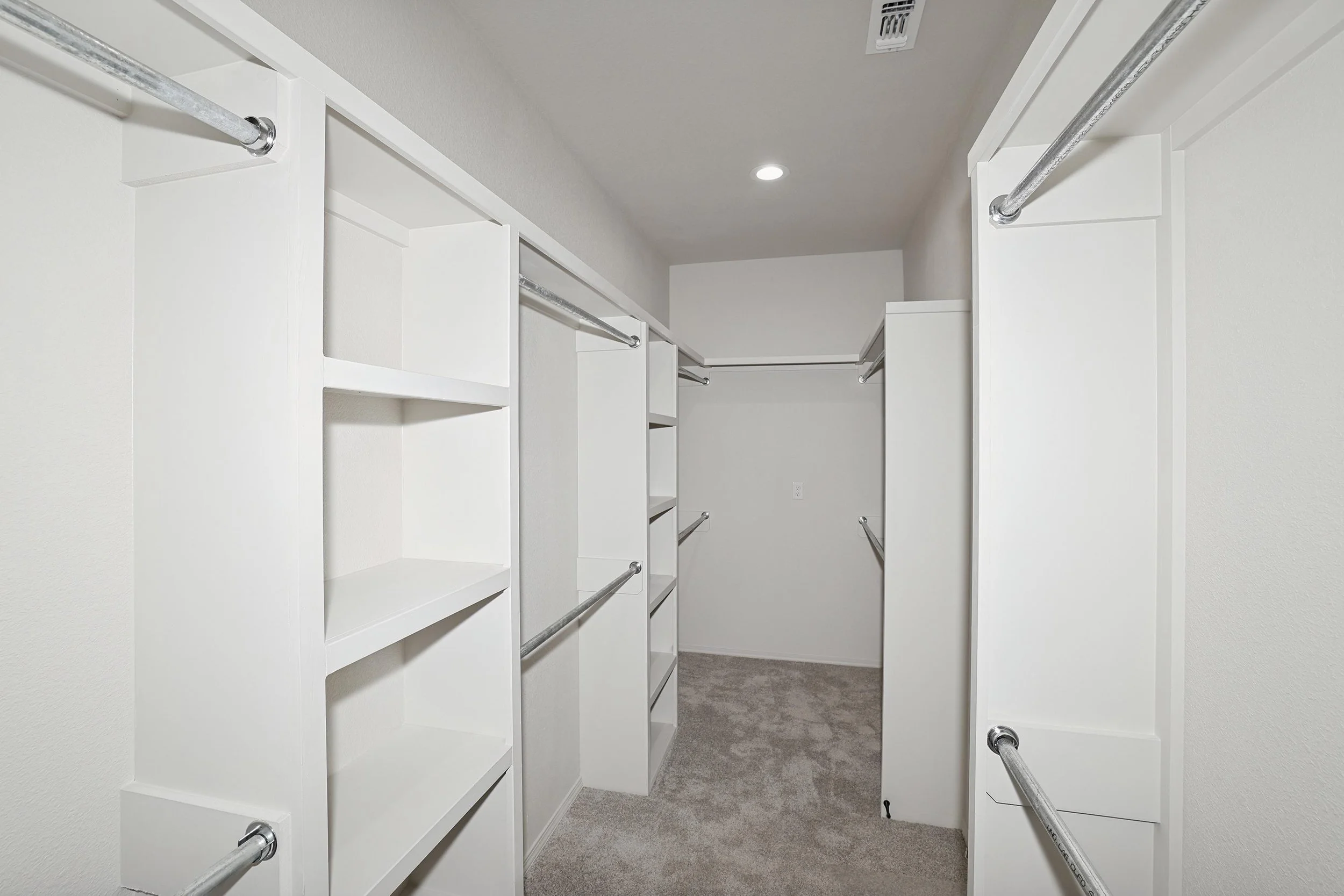 18-Primary Closet.jpg