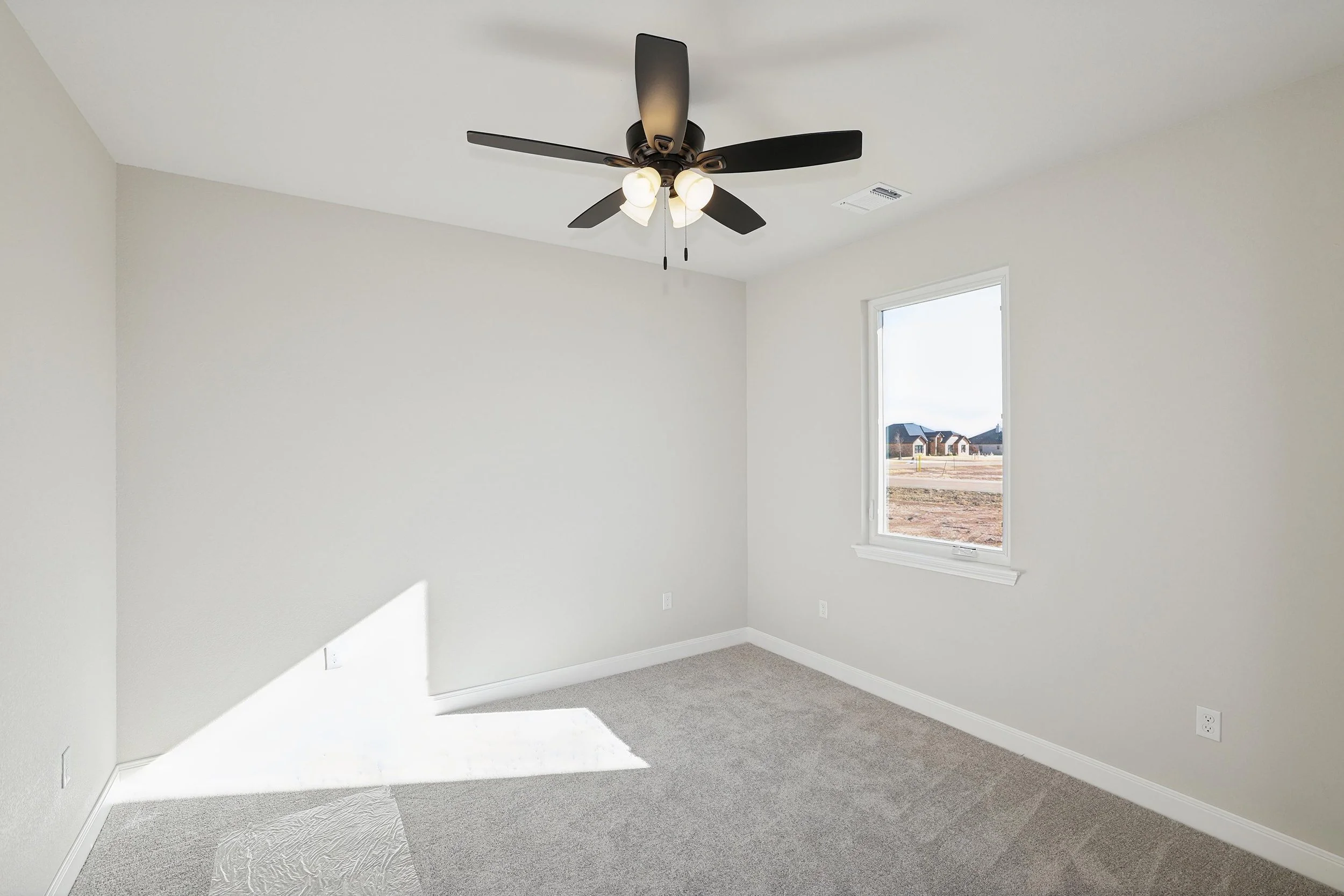 20-2nd Bedroom.jpg