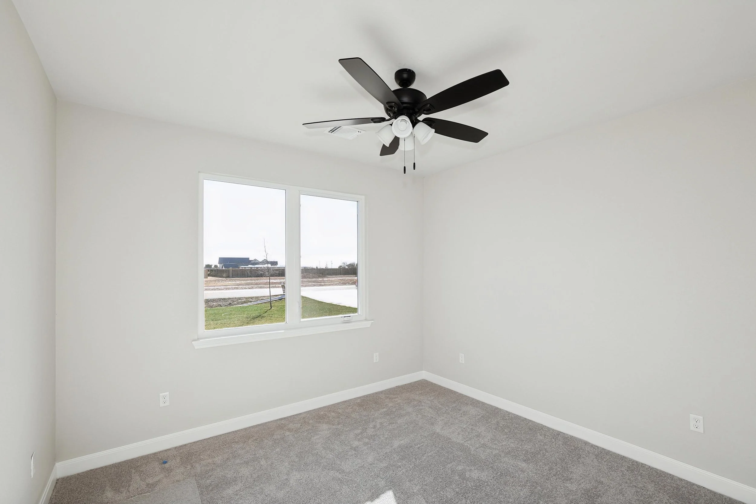 23-3rd Bedroom.jpg