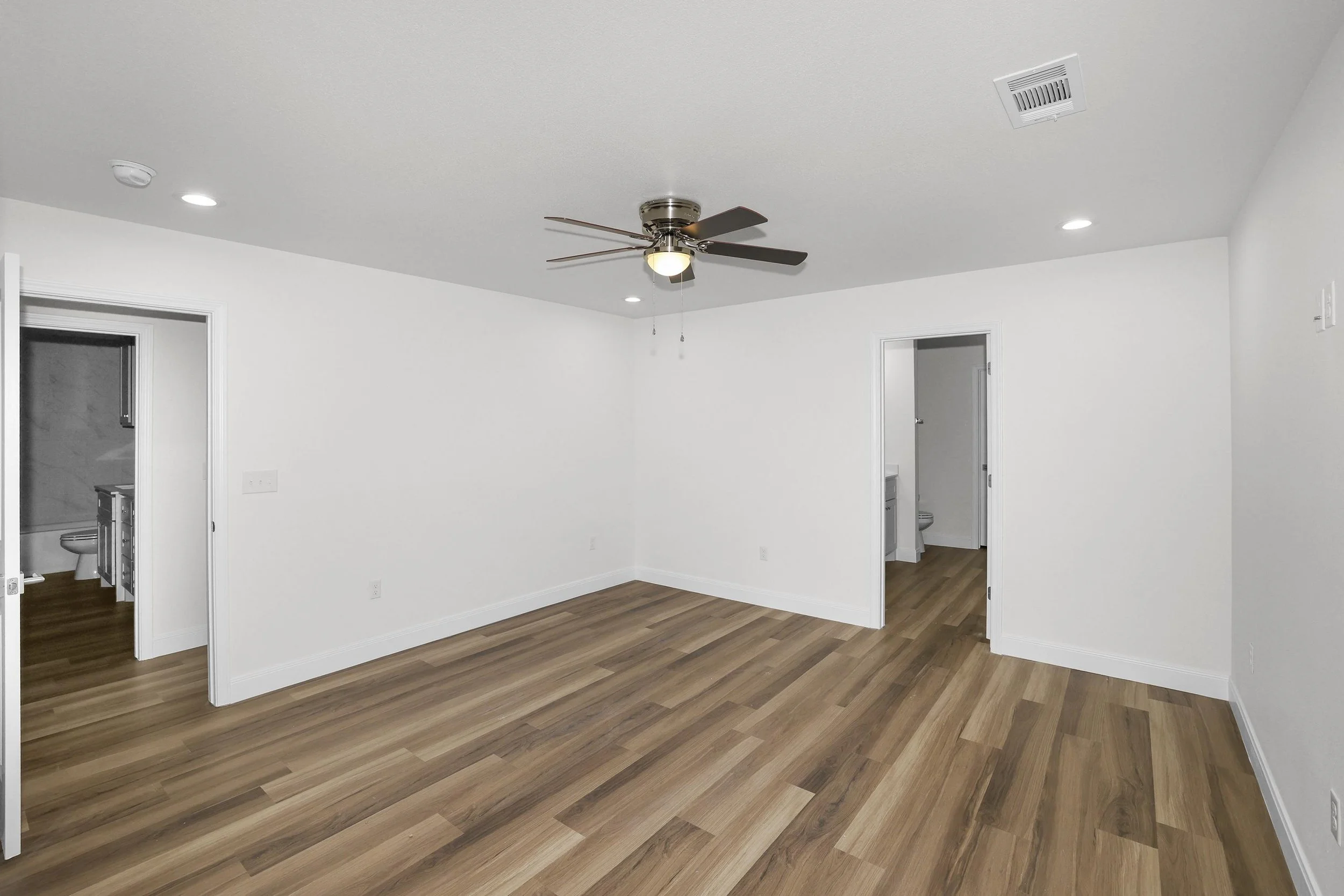 13-Primary Bedroom.jpg