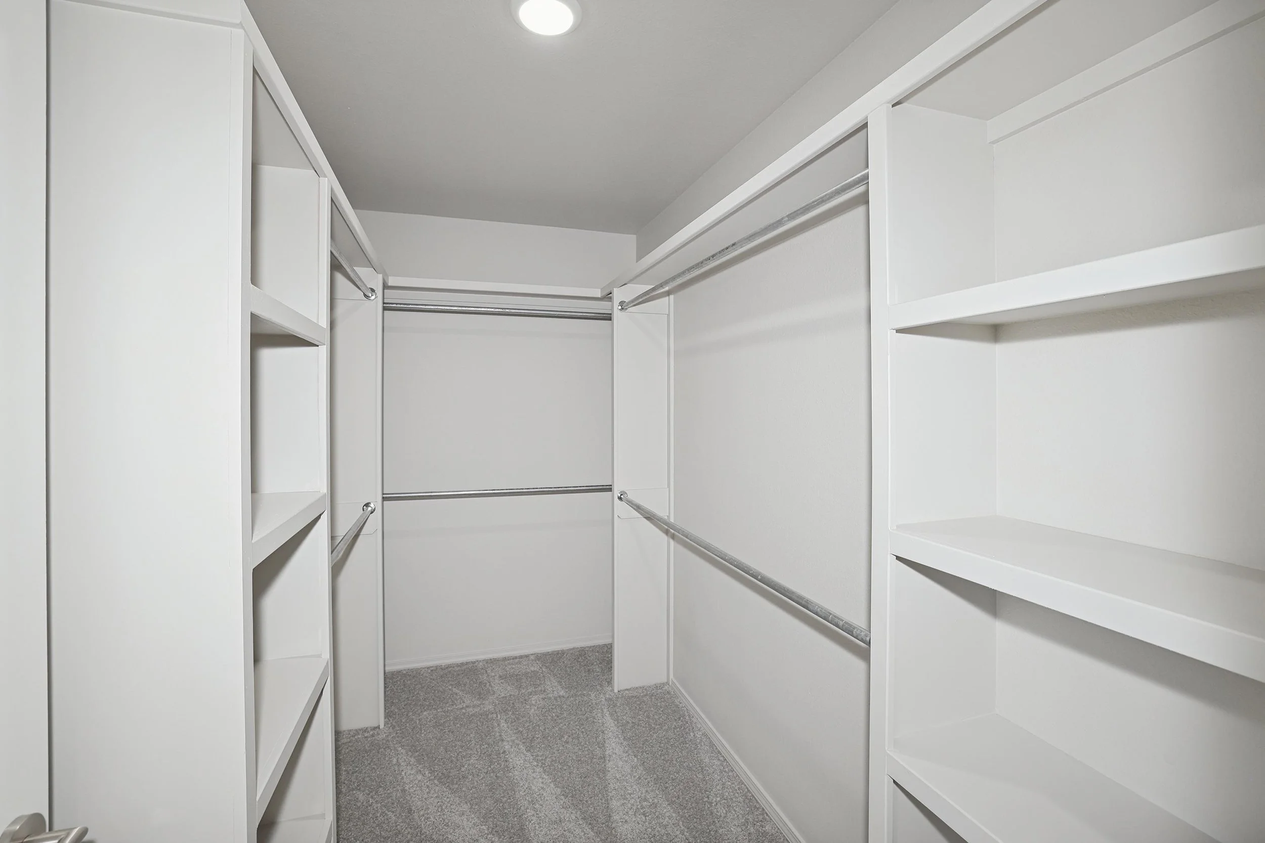 15-Primary Closet.jpg