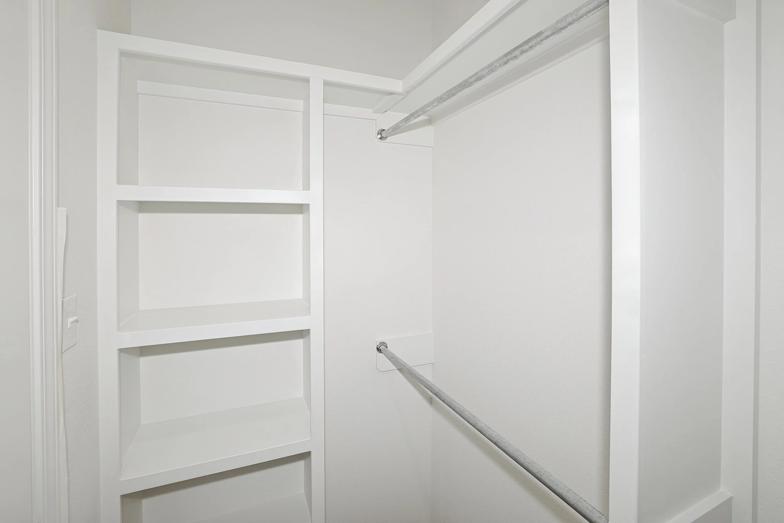 14-Primary Closet.jpg